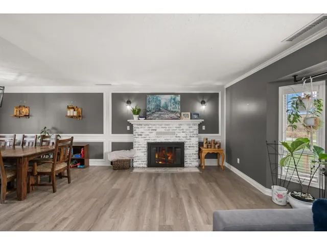 4532 272 STREET, Langley 5