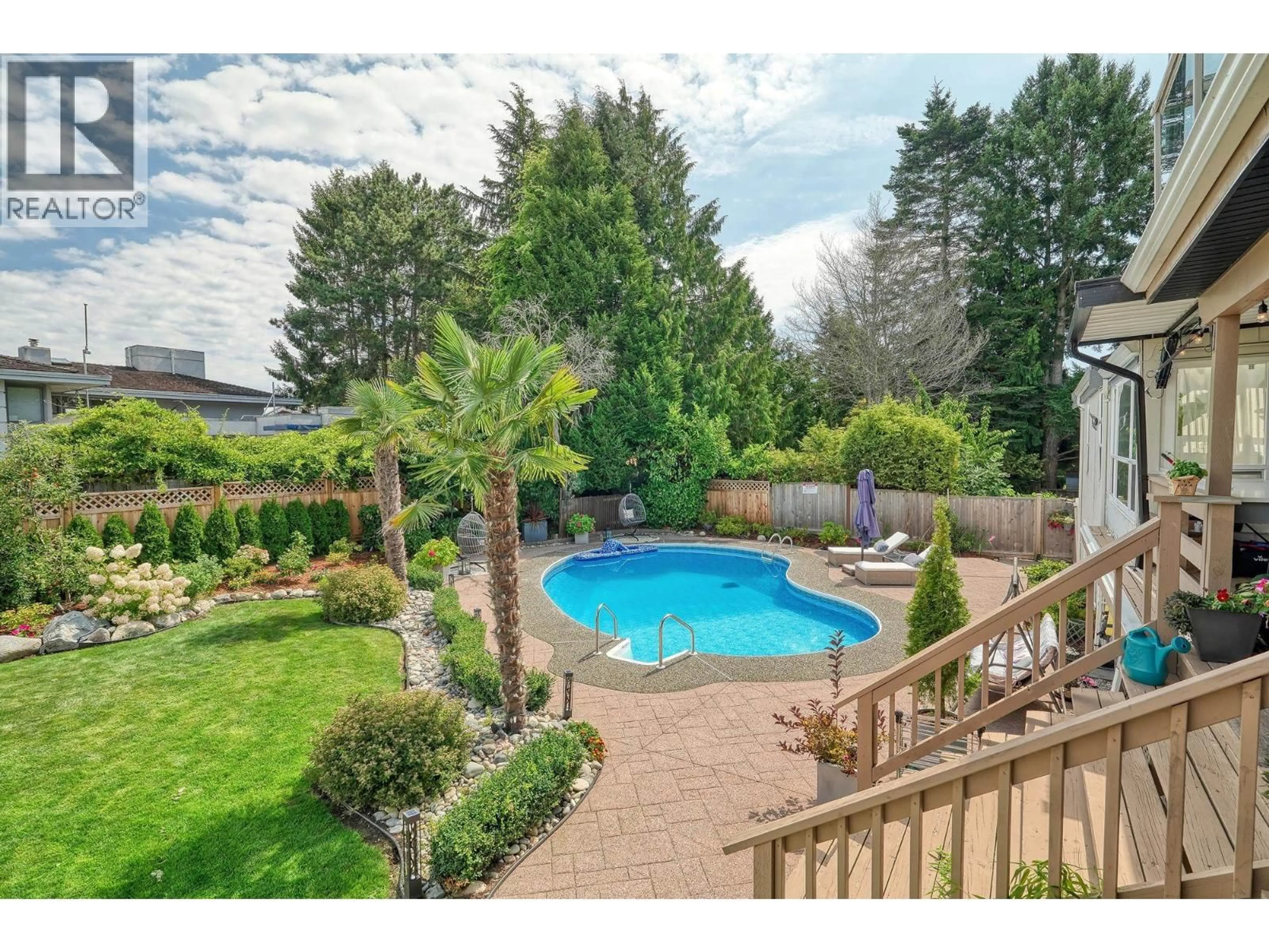 Pool for 284 54A STREET, Delta British Columbia V4M3J3