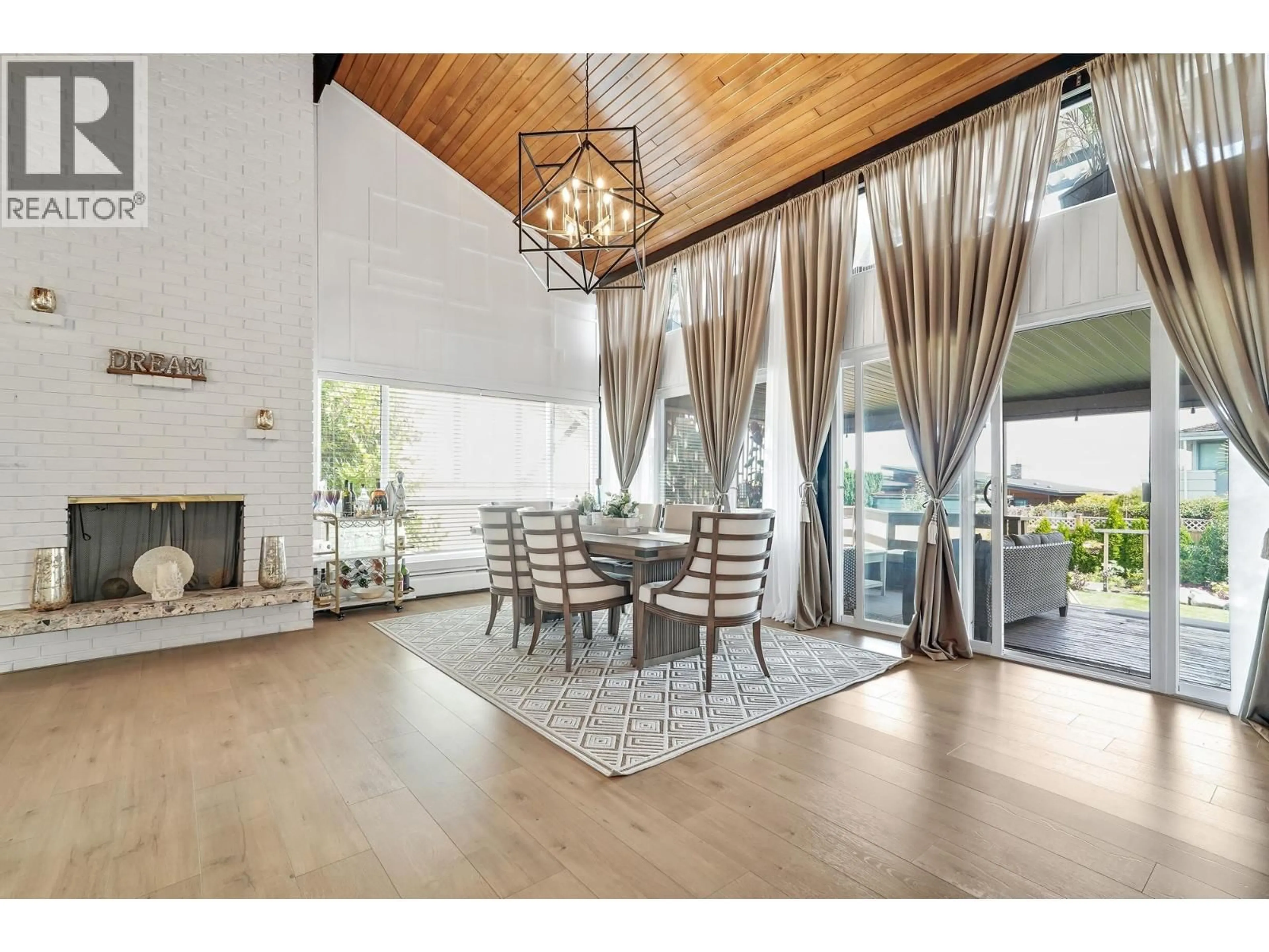 Unknown for 284 54A STREET, Delta British Columbia V4M3J3