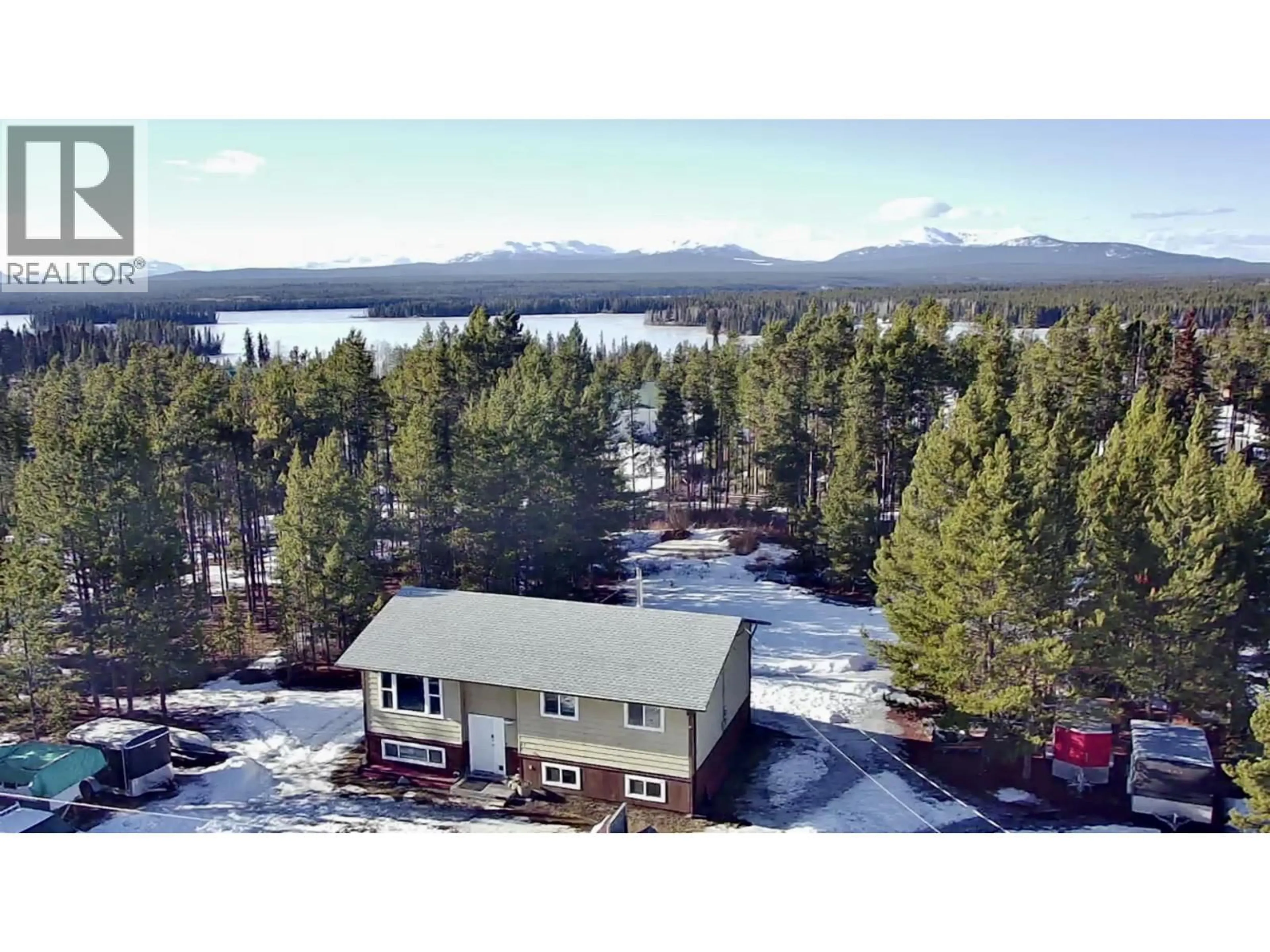 A pic from outside/outdoor area/front of a property/back of a property/a pic from drone, water/lake/river/ocean view for 5841 THOMPSON ROAD, Williams Lake British Columbia V0L1R0