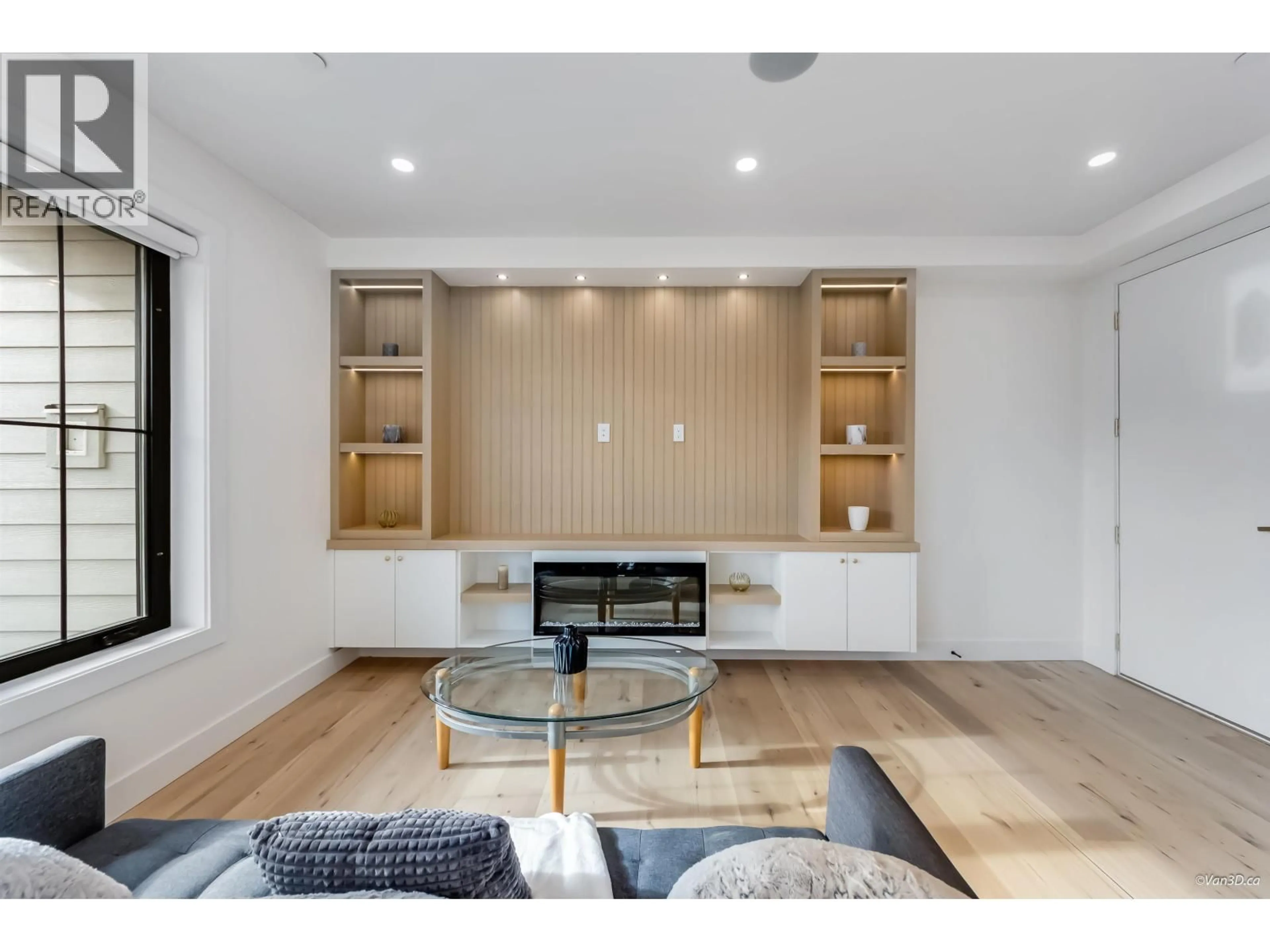 Unknown for 2 - 150 51ST AVENUE, Vancouver British Columbia V5X1C3