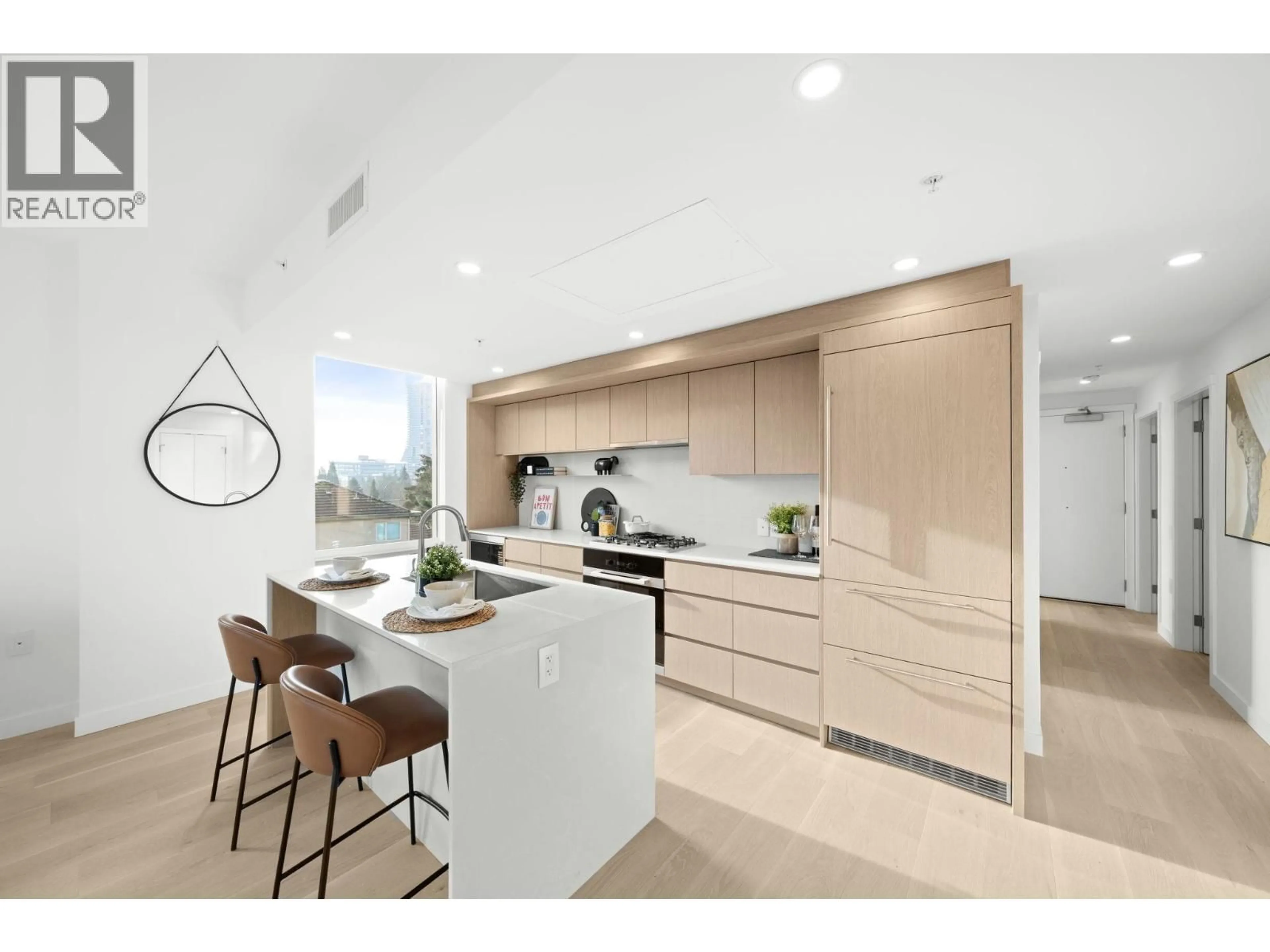 Contemporary kitchen, unknown for 305 - 5212 CAMBIE STREET, Vancouver British Columbia V5Z2Z7