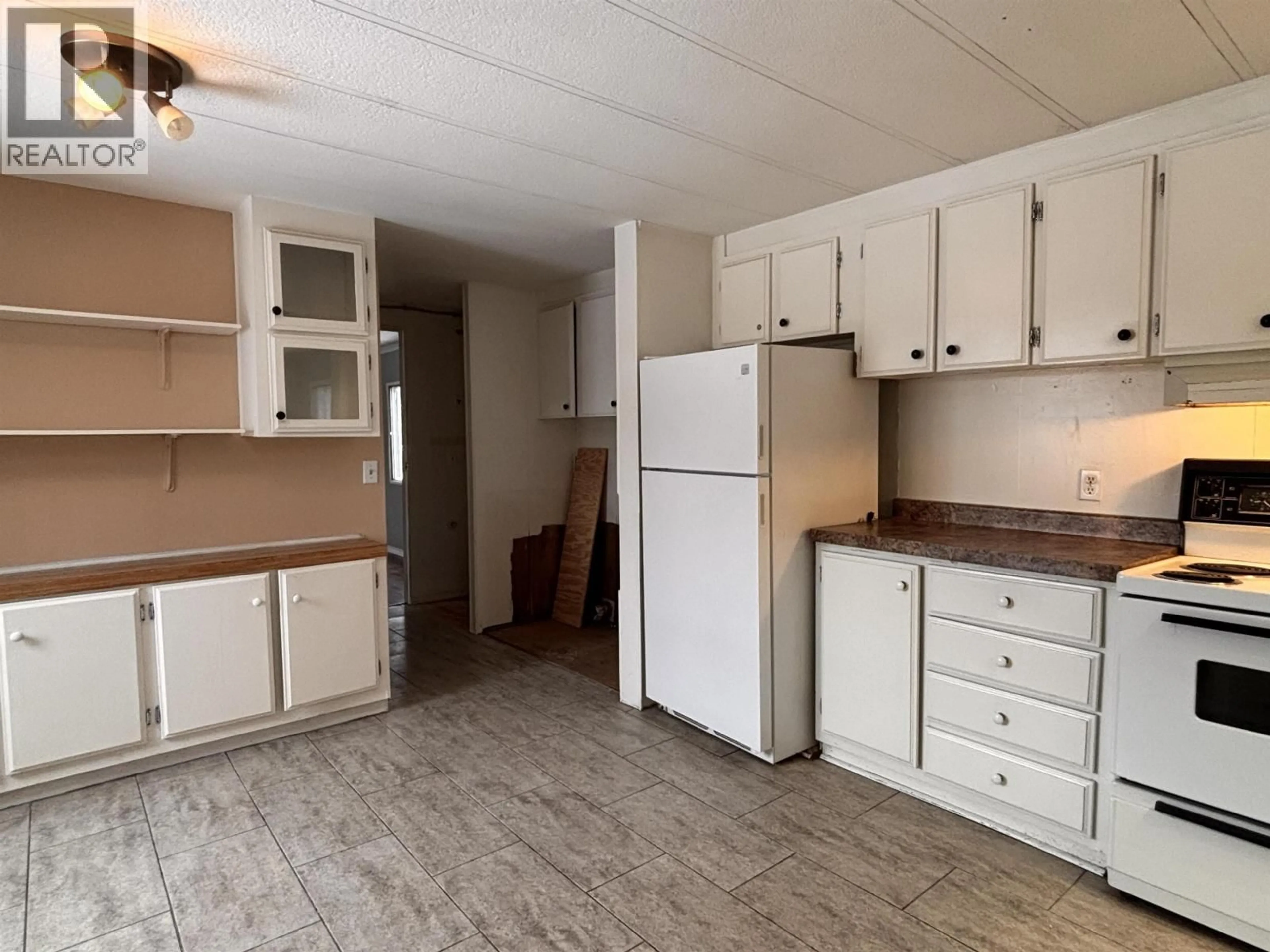 Unknown for 46 - 5506 PARK DRIVE, 100 Mile House British Columbia V0K2E1