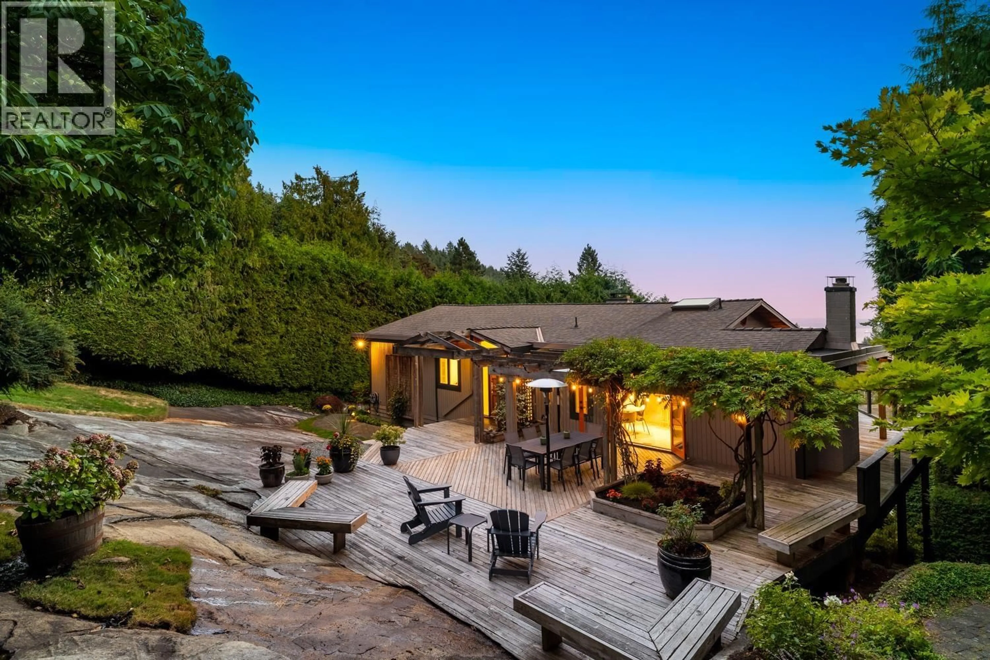 Patio, unknown for 4615 WOODGREEN DRIVE, West Vancouver British Columbia V7S2V4