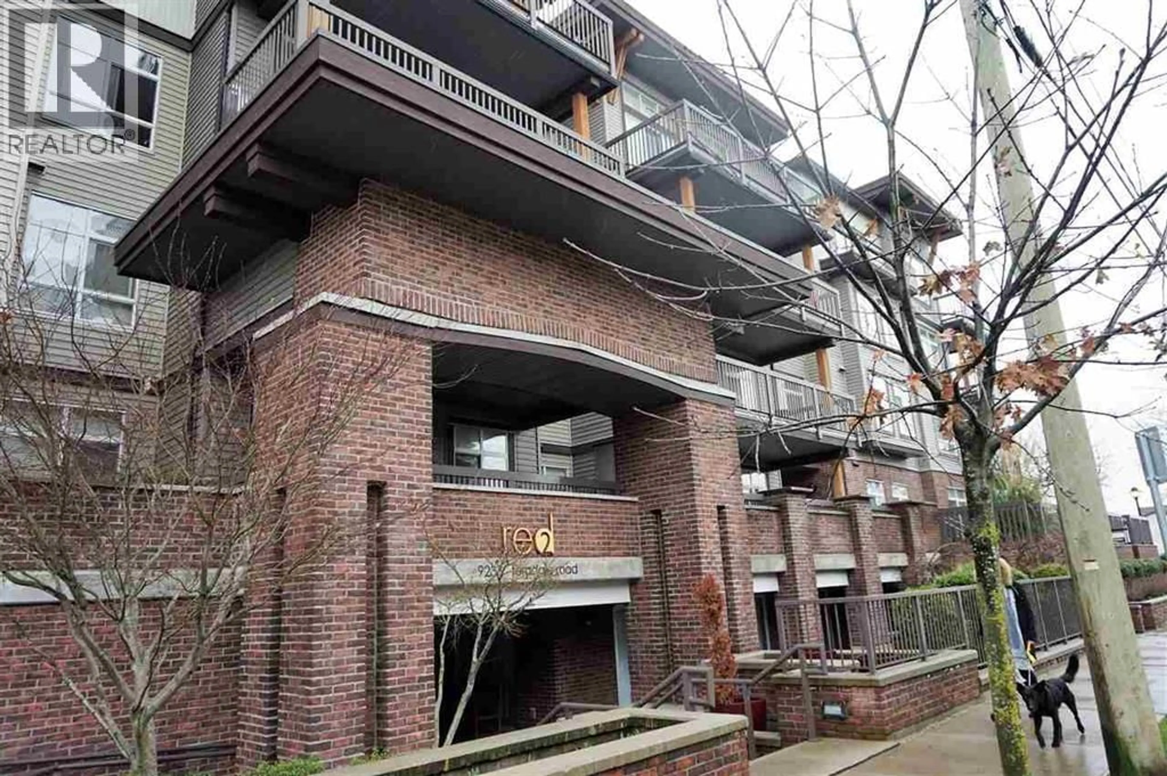 Patio, building for 409 - 9233 FERNDALE ROAD, Richmond British Columbia V6Y0B8