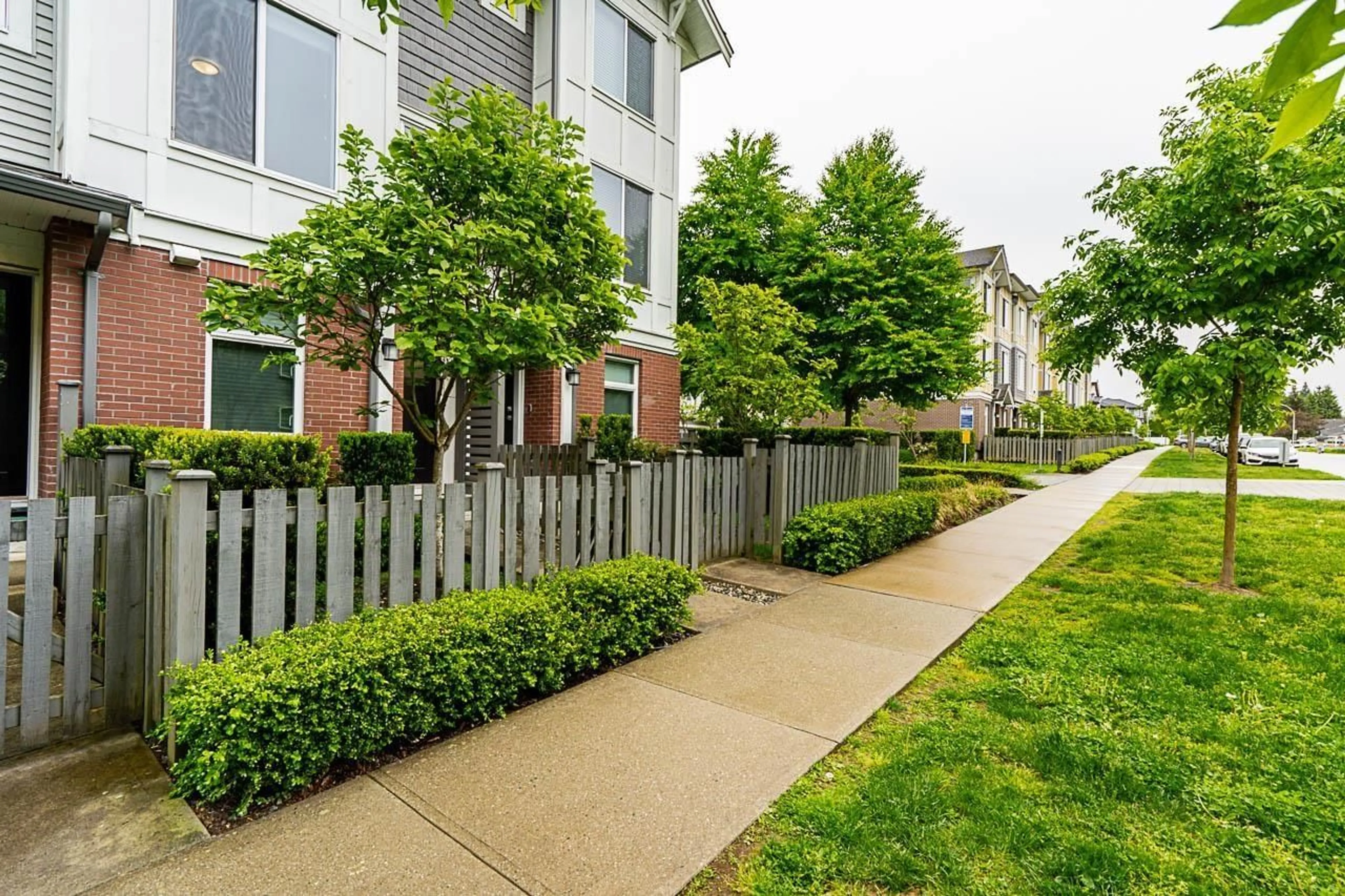 Patio, street for 2 - 9718 161A STREET, Surrey British Columbia V4N6S7