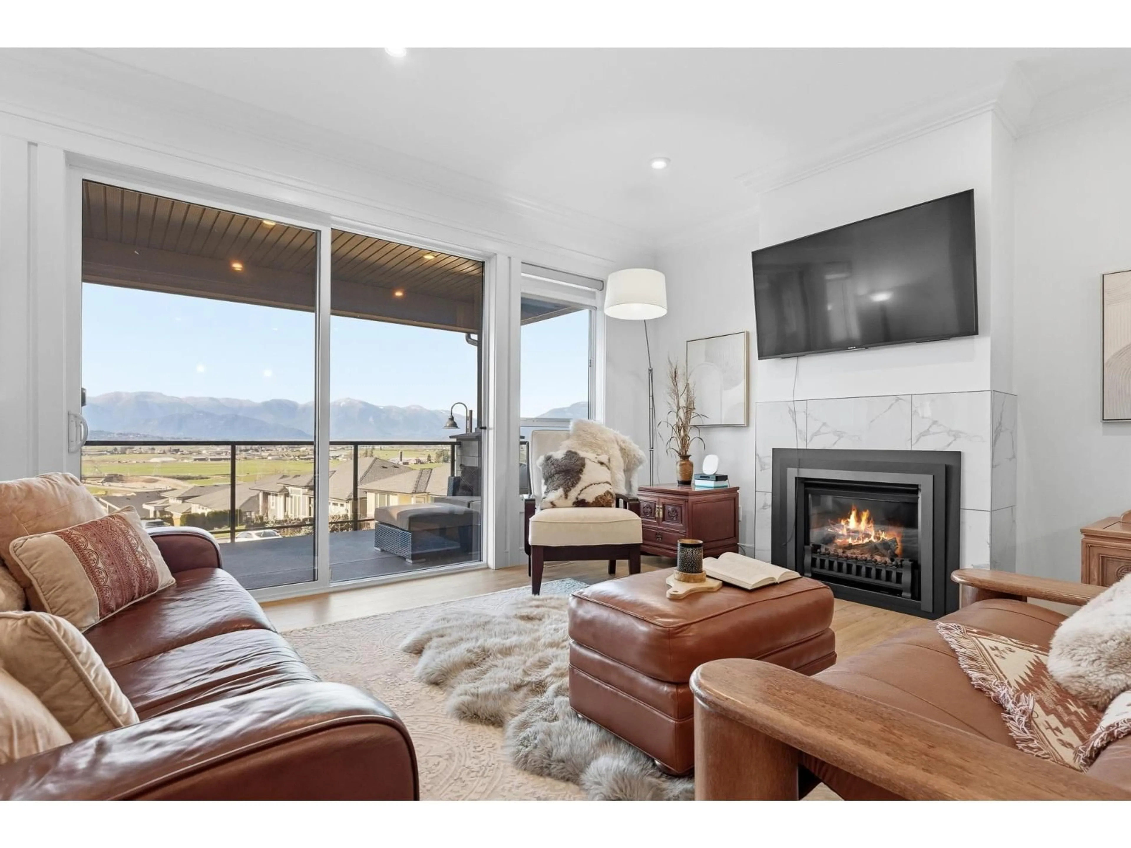 Living room with furniture, unknown for 50 - 50778 LEDGESTONE PLACE, Chilliwack British Columbia V2P0E7