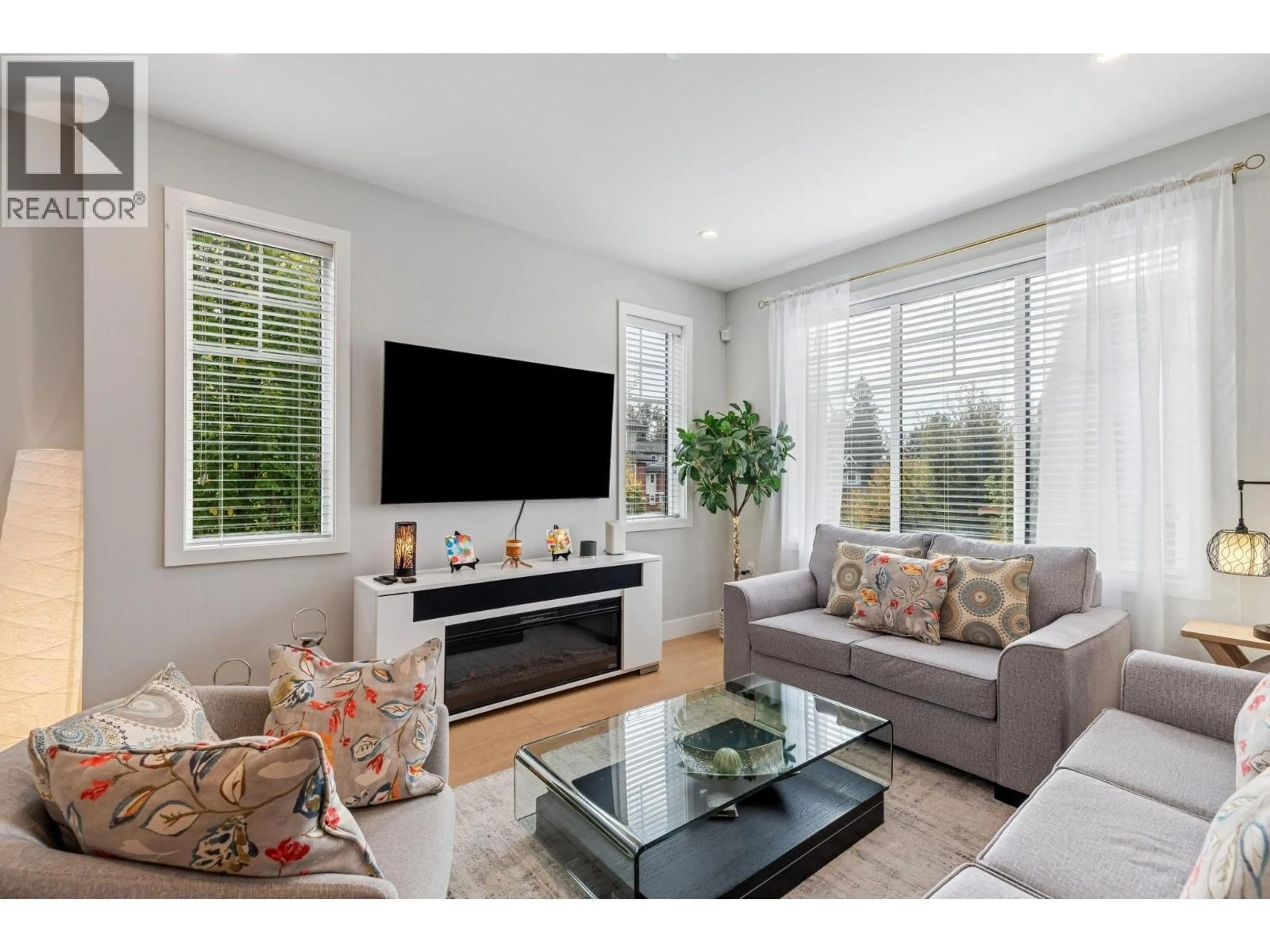 Living room with furniture, unknown for 31 - 13263 236 STREET, Maple Ridge British Columbia V4R0H3