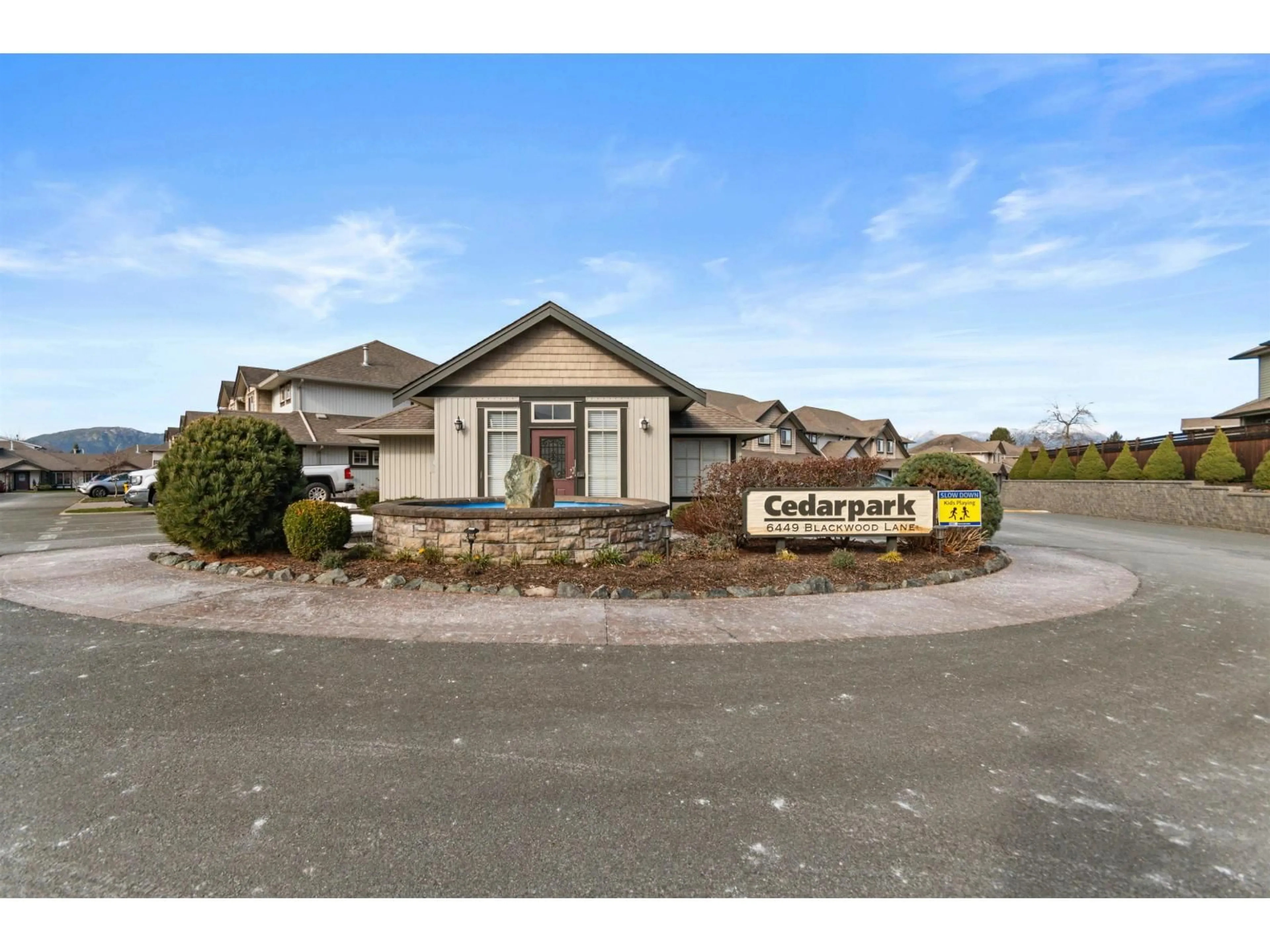 A pic from outside/outdoor area/front of a property/back of a property/a pic from drone, unknown for 4 - 6449 BLACKWOOD LANE, Chilliwack British Columbia V2R5X5