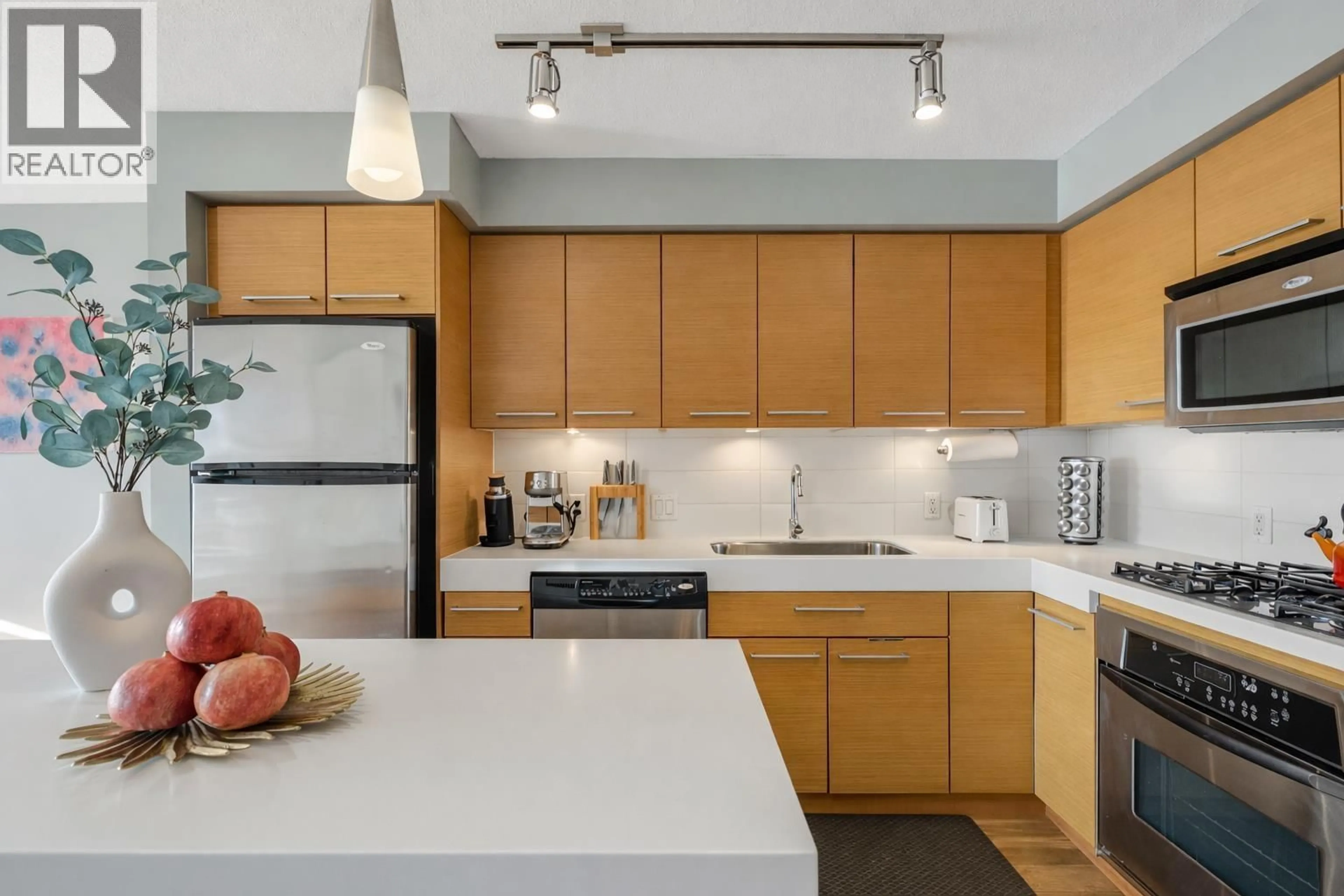 Unknown for 706 - 2770 SOPHIA STREET, Vancouver British Columbia V5T0A4