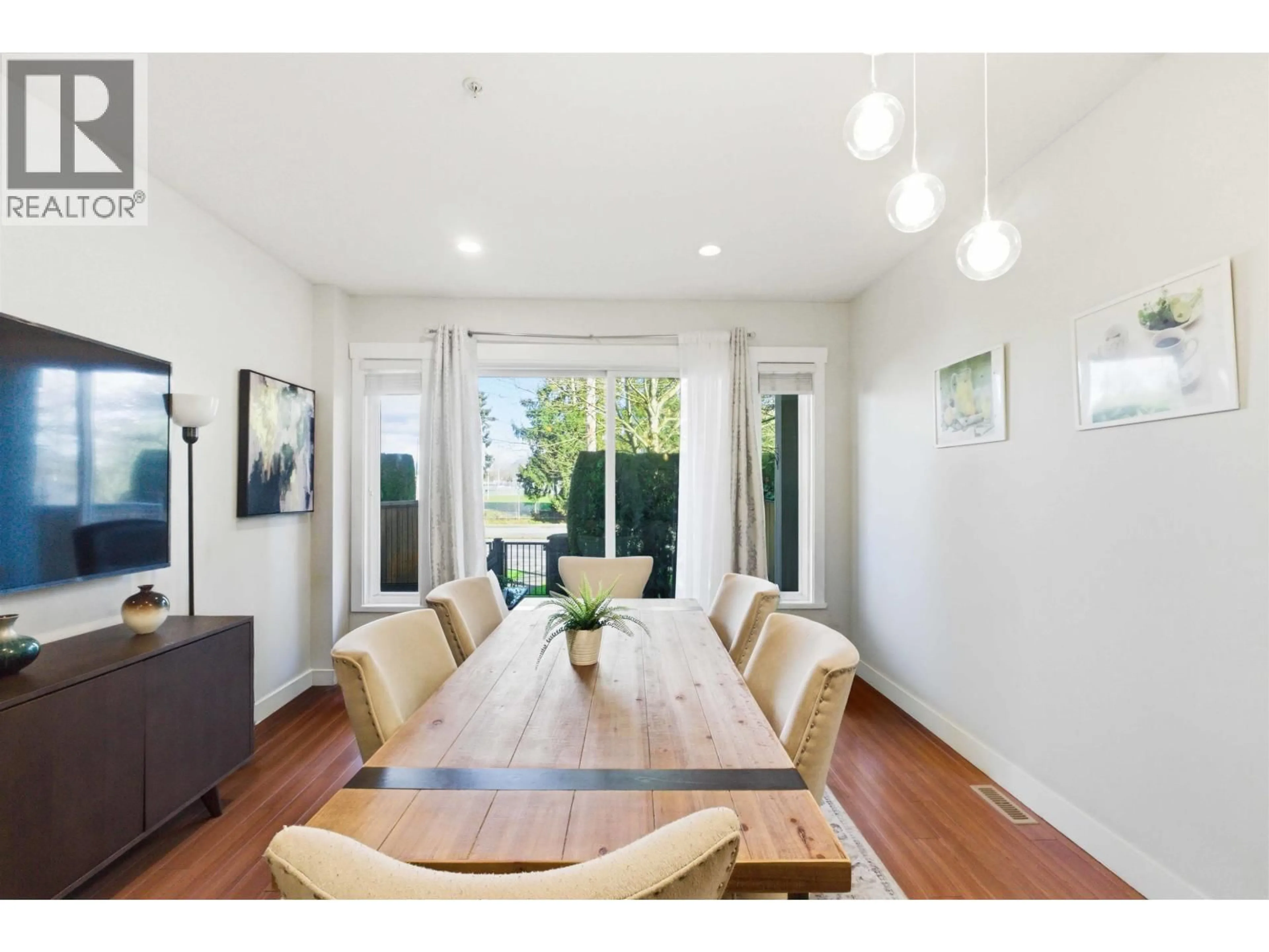 Dining room, wood/laminate floor for 47 - 22865 TELOSKY AVENUE, Maple Ridge British Columbia V2X8Z9