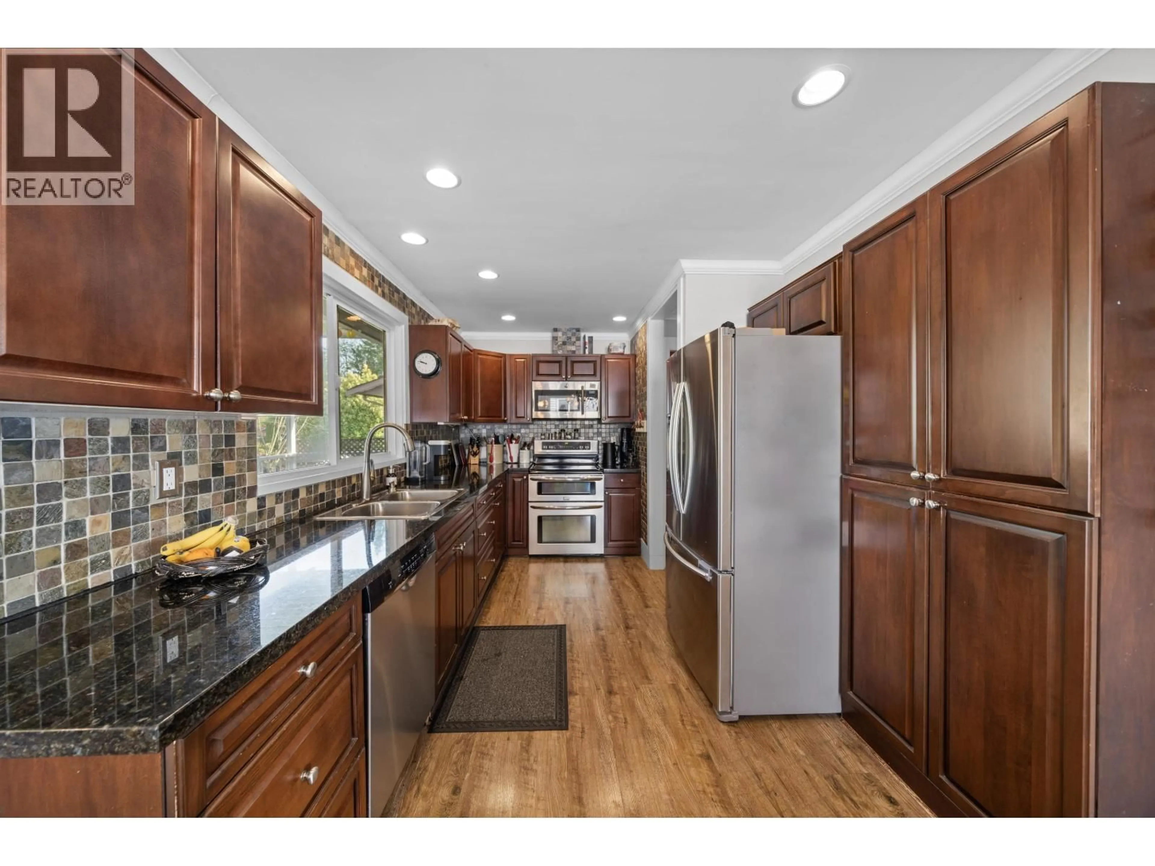 Open concept kitchen, unknown for 5405 CHAMBERLAYNE AVENUE, Delta British Columbia V4K3T4