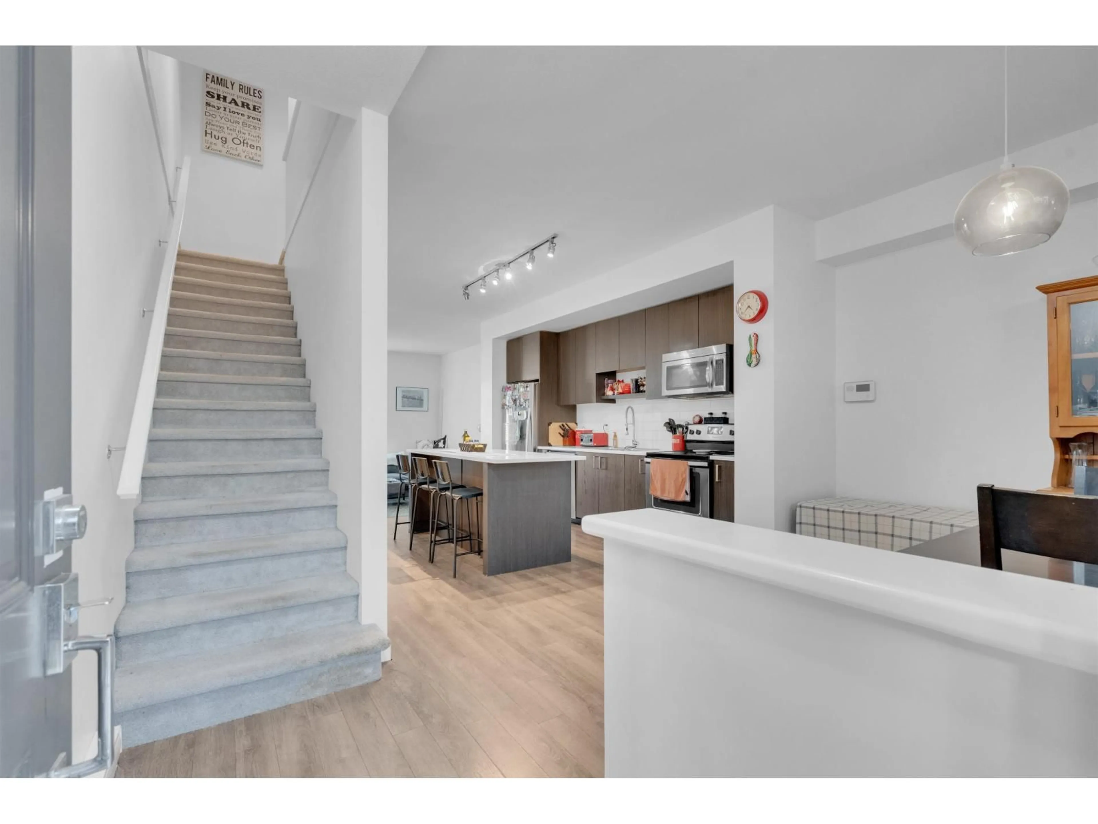 Unknown for 4 - 13636 81A AVENUE, Surrey British Columbia V3W1H9