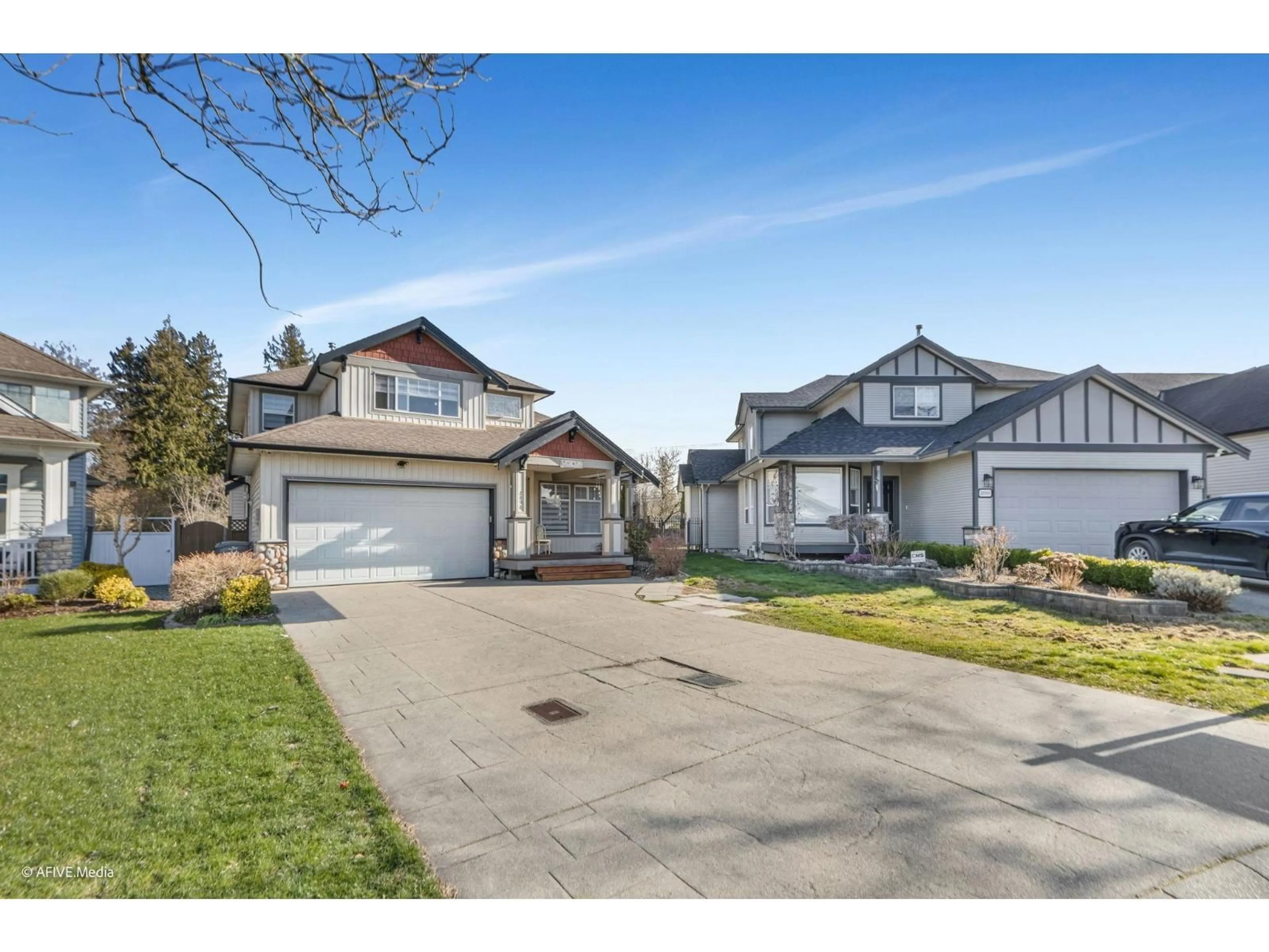 A pic from outside/outdoor area/front of a property/back of a property/a pic from drone, street for 2898 BUFFER CRESCENT, Abbotsford British Columbia V4X2S5