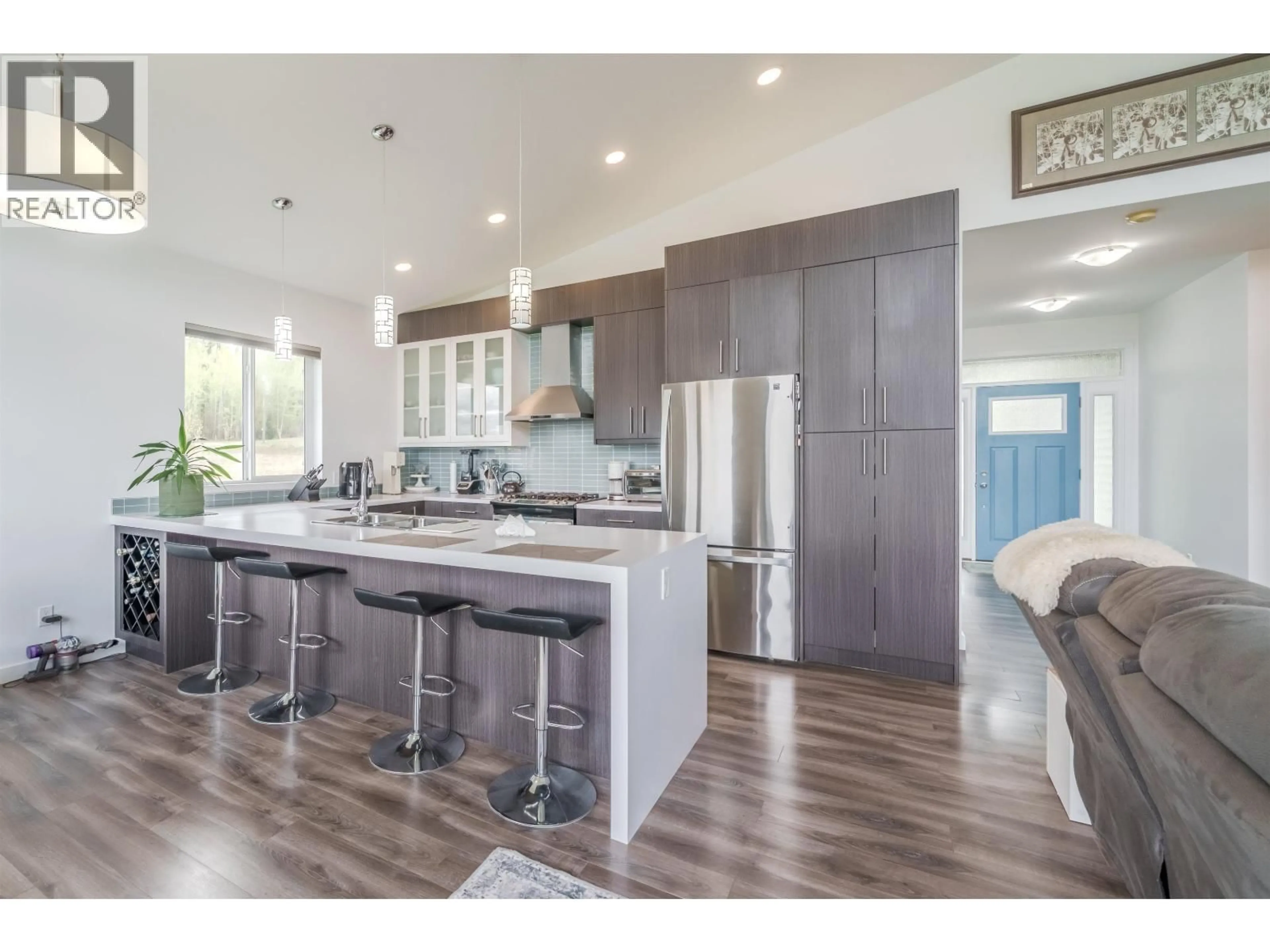 Open concept kitchen, unknown for 6199 HUNT ROAD, 100 Mile House British Columbia V0K2E3
