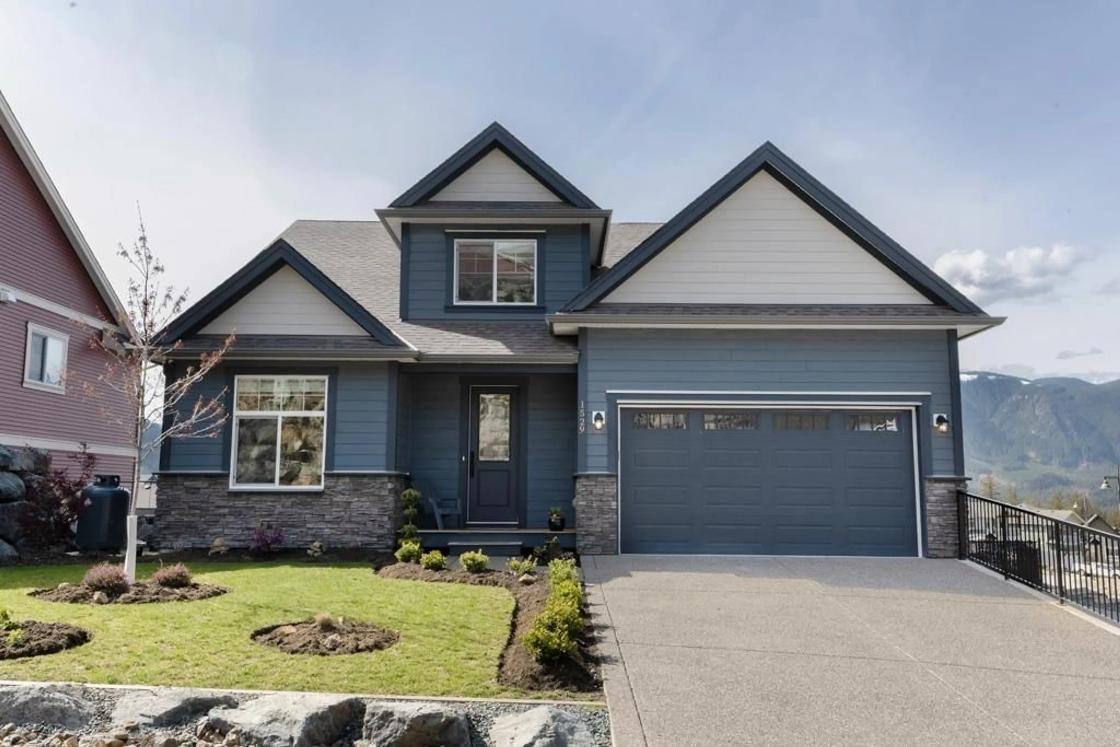 Home with vinyl exterior material, street for 1529 STROMDAHL PLACE, Agassiz British Columbia V0M1A1