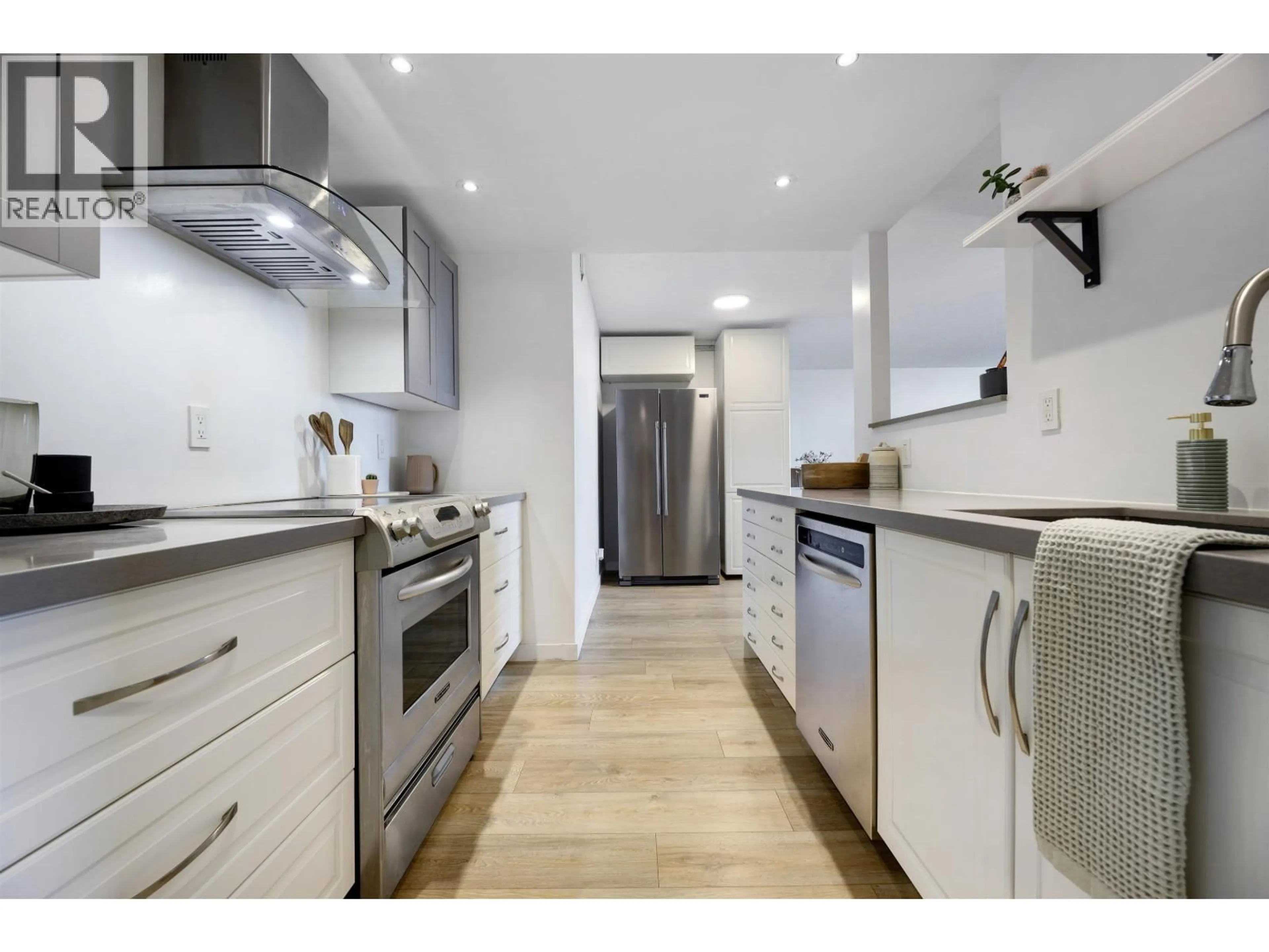 Unknown for 2104 - 5652 PATTERSON AVENUE, Burnaby British Columbia V5H4C8