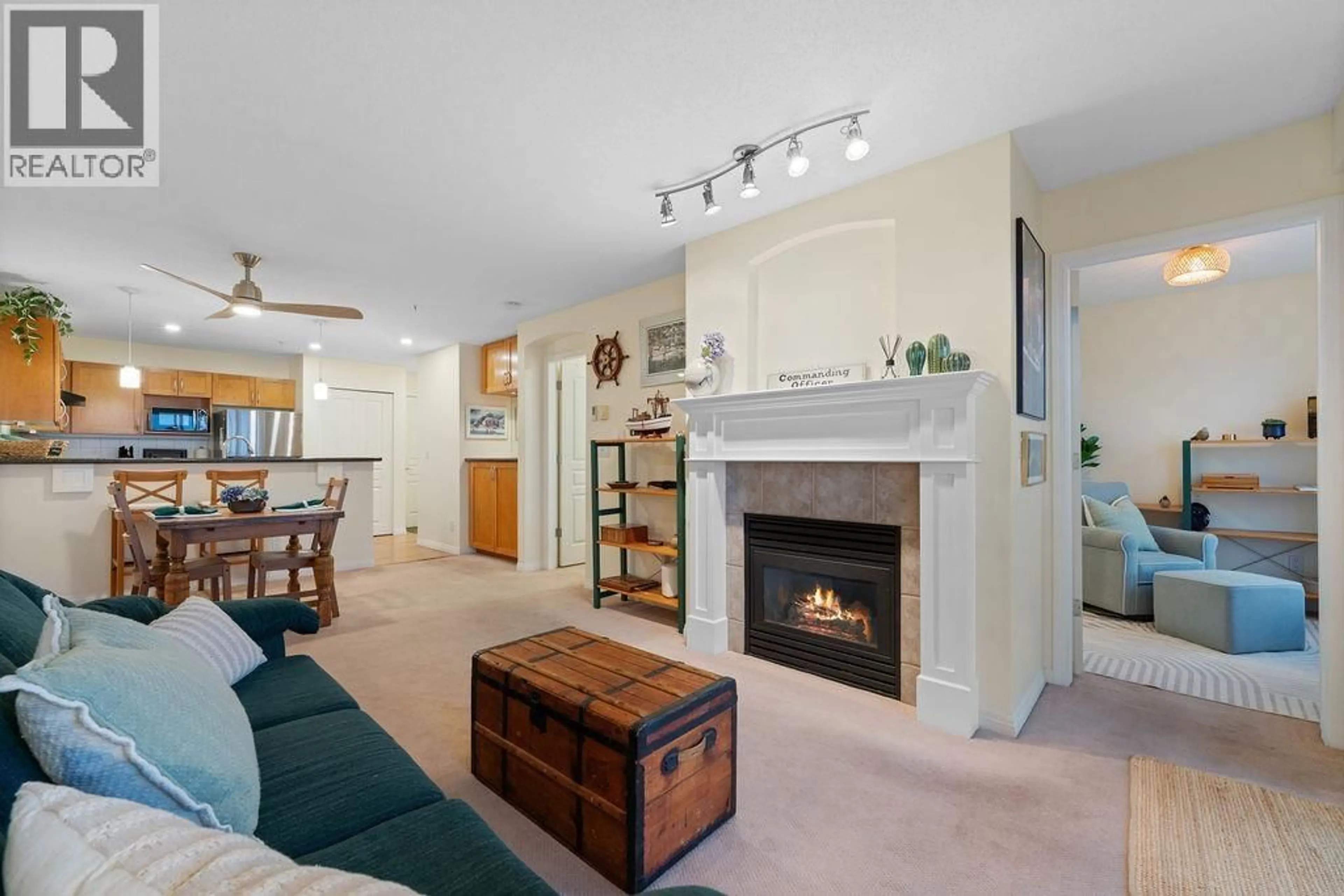 Living room with furniture, unknown for 308 - 333 1ST STREET, North Vancouver British Columbia V7L4W9