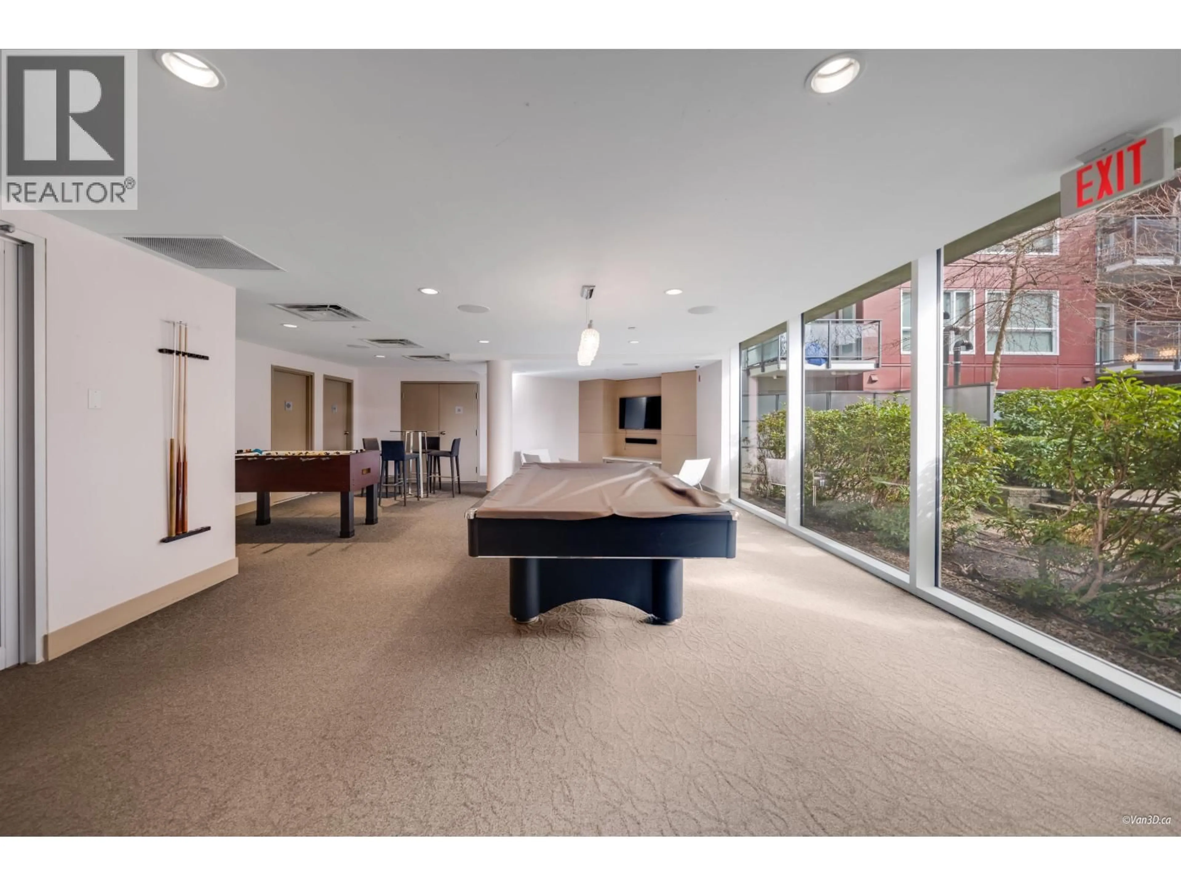 Indoor foyer for 503 - 5311 CEDARBRIDGE WAY, Richmond British Columbia V6X0M3