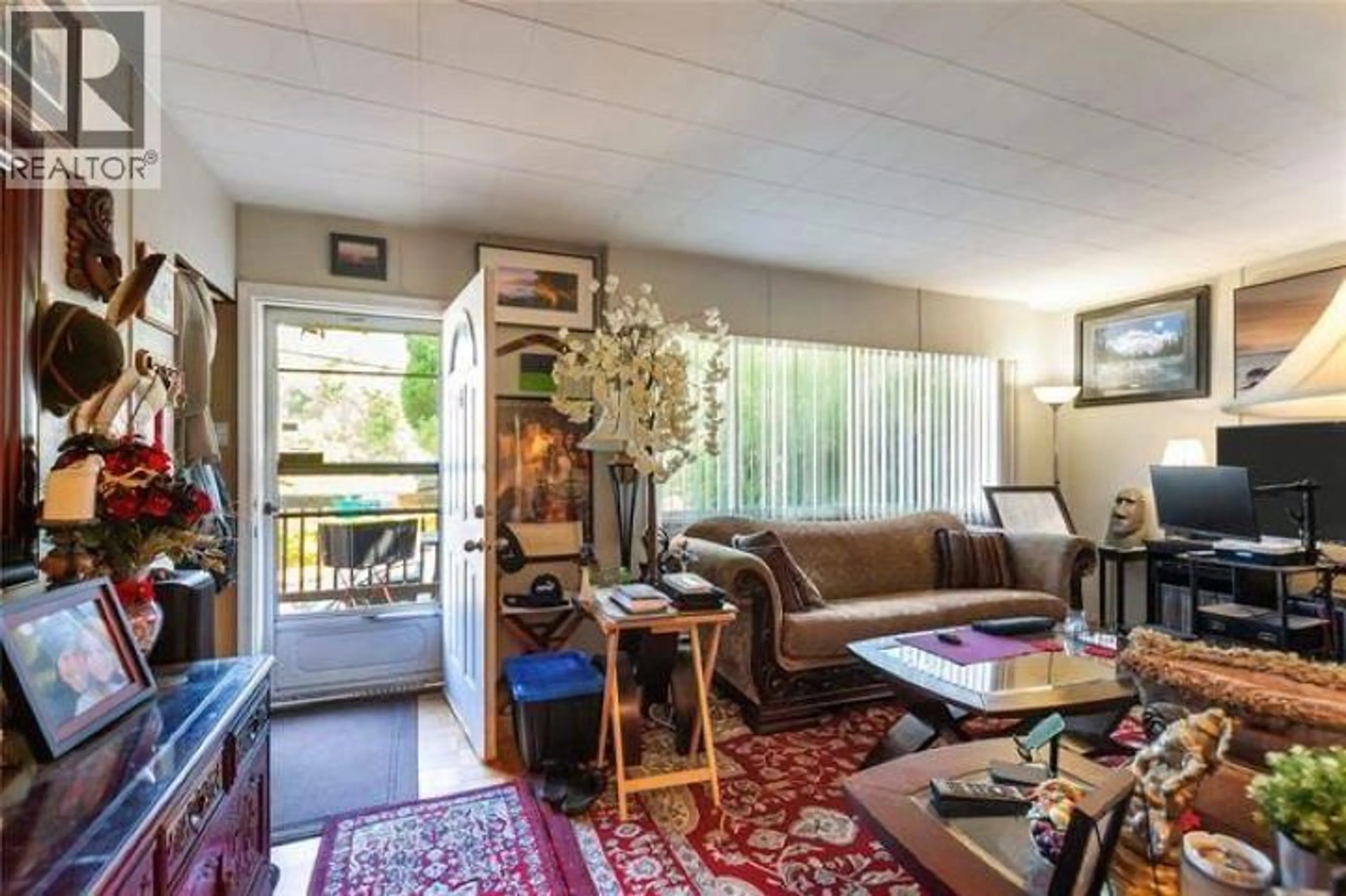 Unknown for 2058 HILLSIDE AVENUE, Coquitlam British Columbia V3K1K7