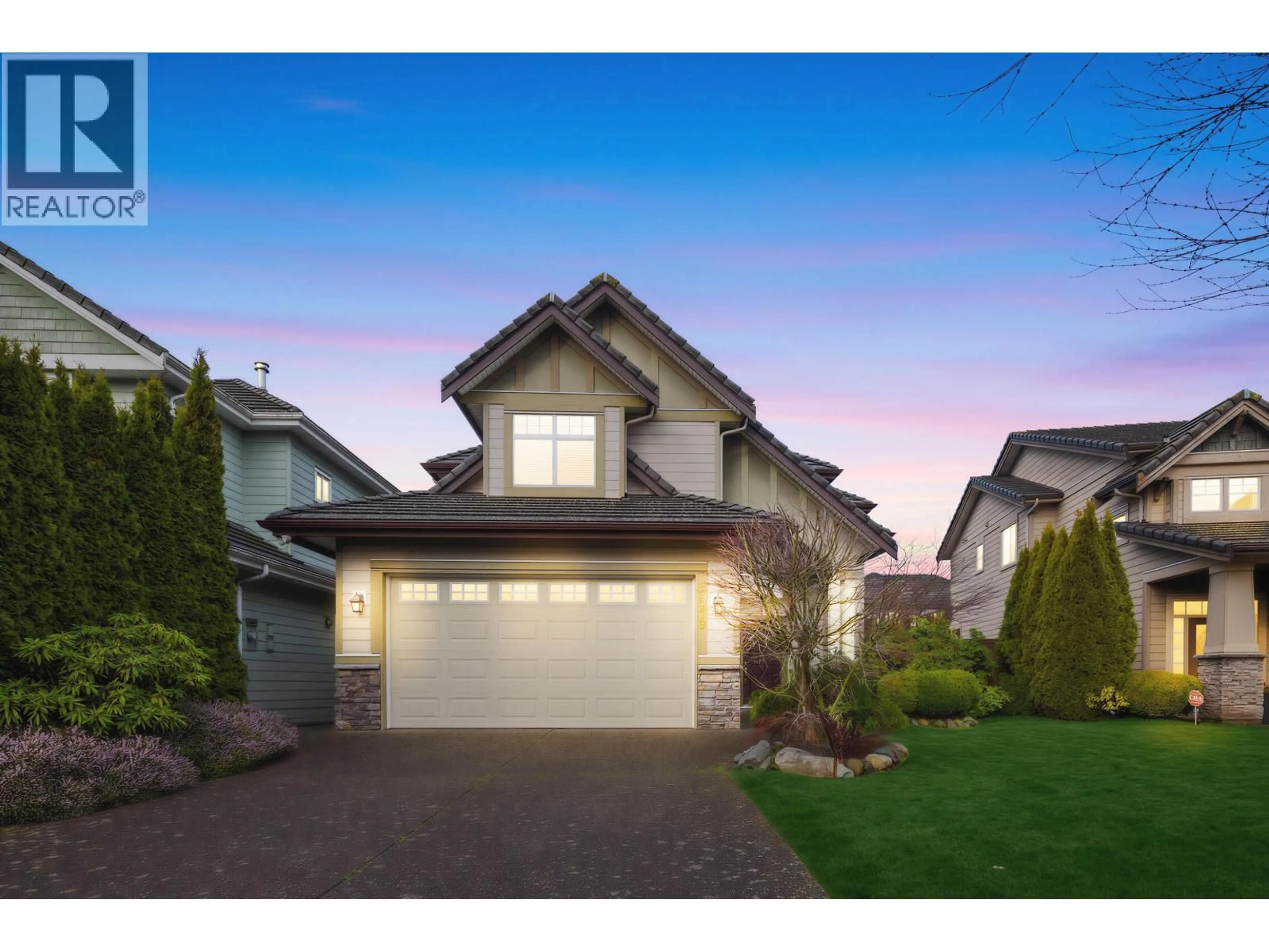 Home with vinyl exterior material, street for 6079 DUNSMUIR CRESCENT, Richmond British Columbia V7C5T7