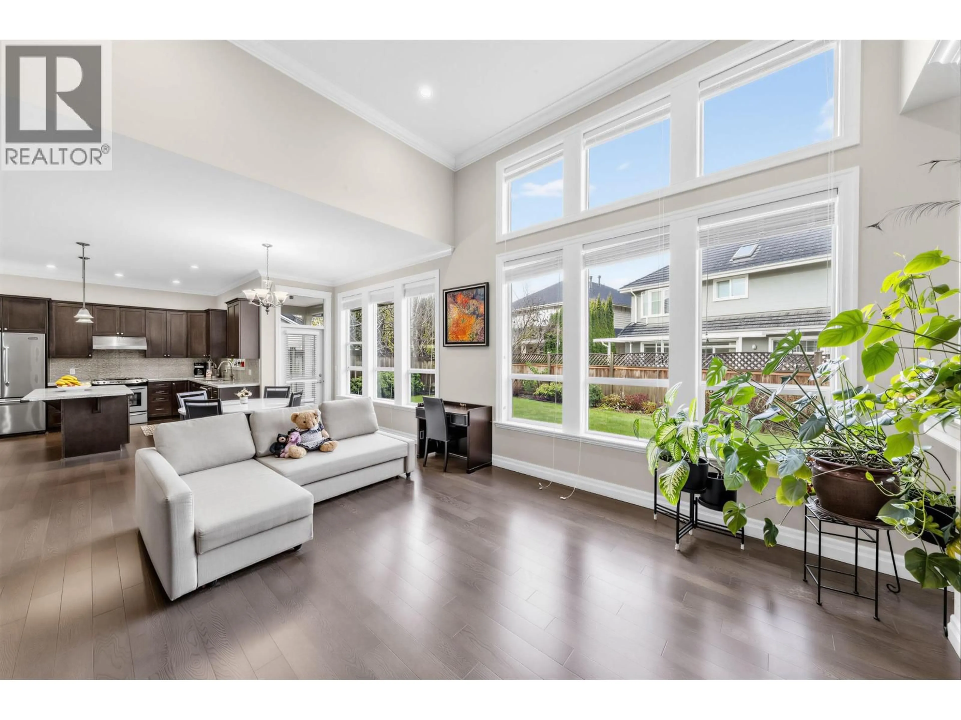 Living room with furniture, unknown for 6079 DUNSMUIR CRESCENT, Richmond British Columbia V7C5T7