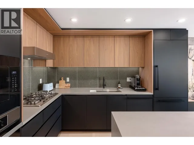 135 41ST AVENUE, Vancouver 4