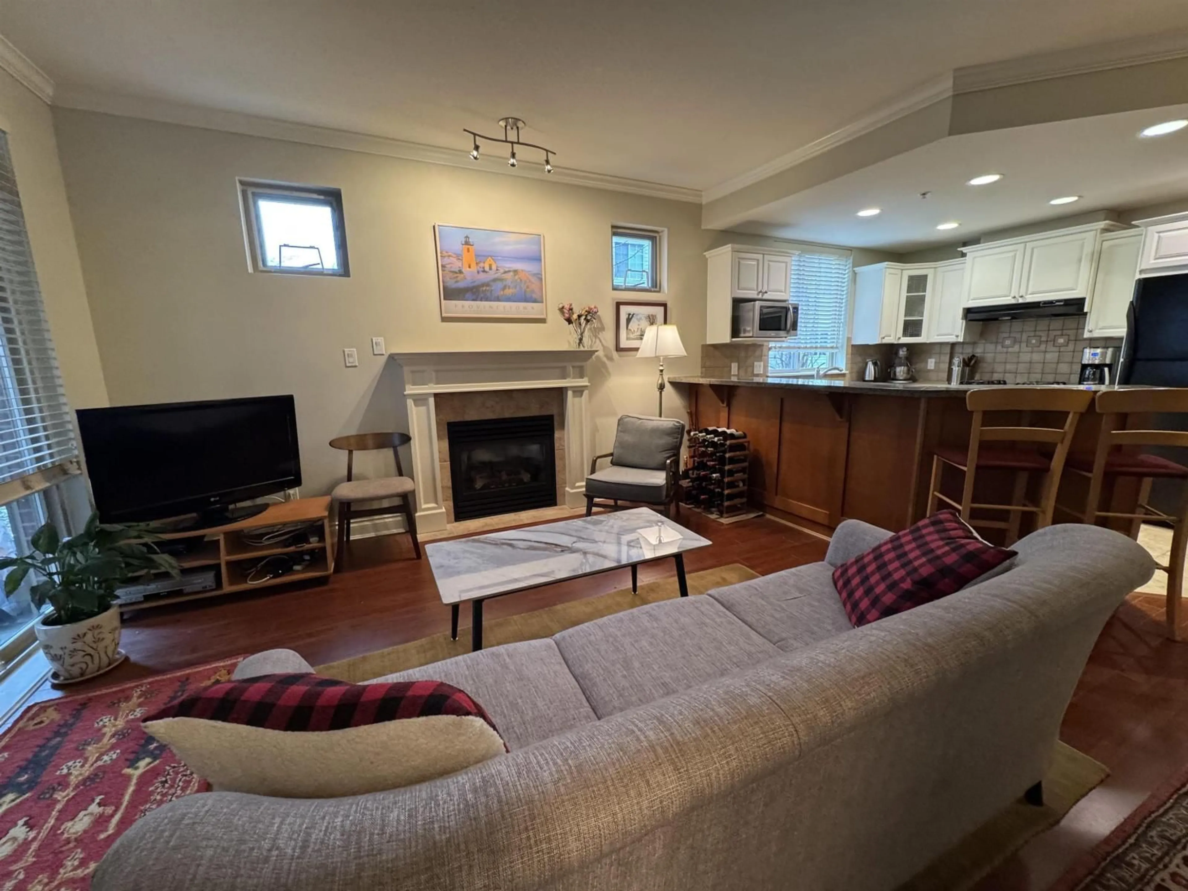 Living room with furniture, unknown for 207 - 1787 154 STREET, Surrey British Columbia V4A4S1