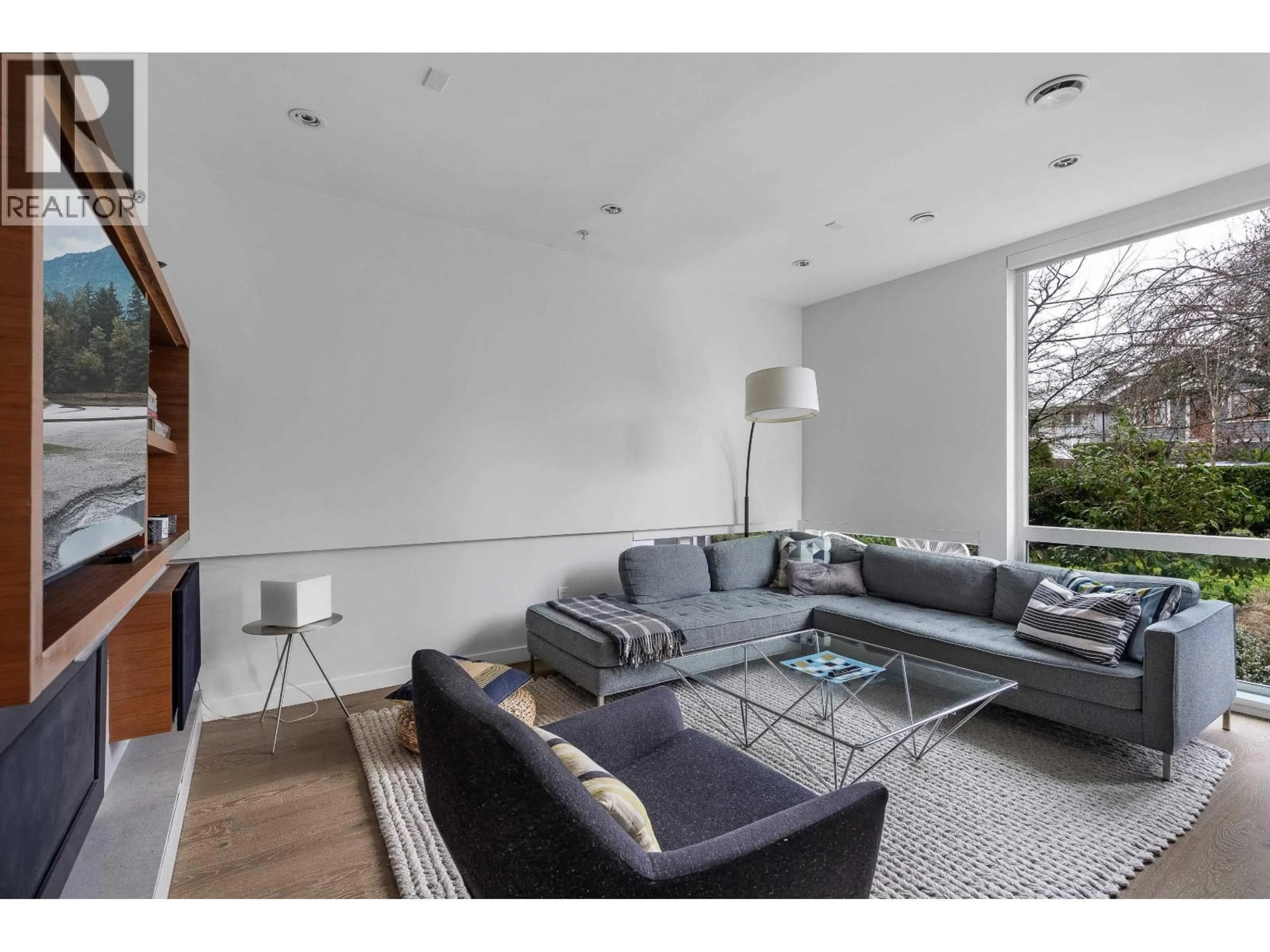 Living room with furniture, unknown for 1928 TEMPLETON DRIVE, Vancouver British Columbia V5N4W1