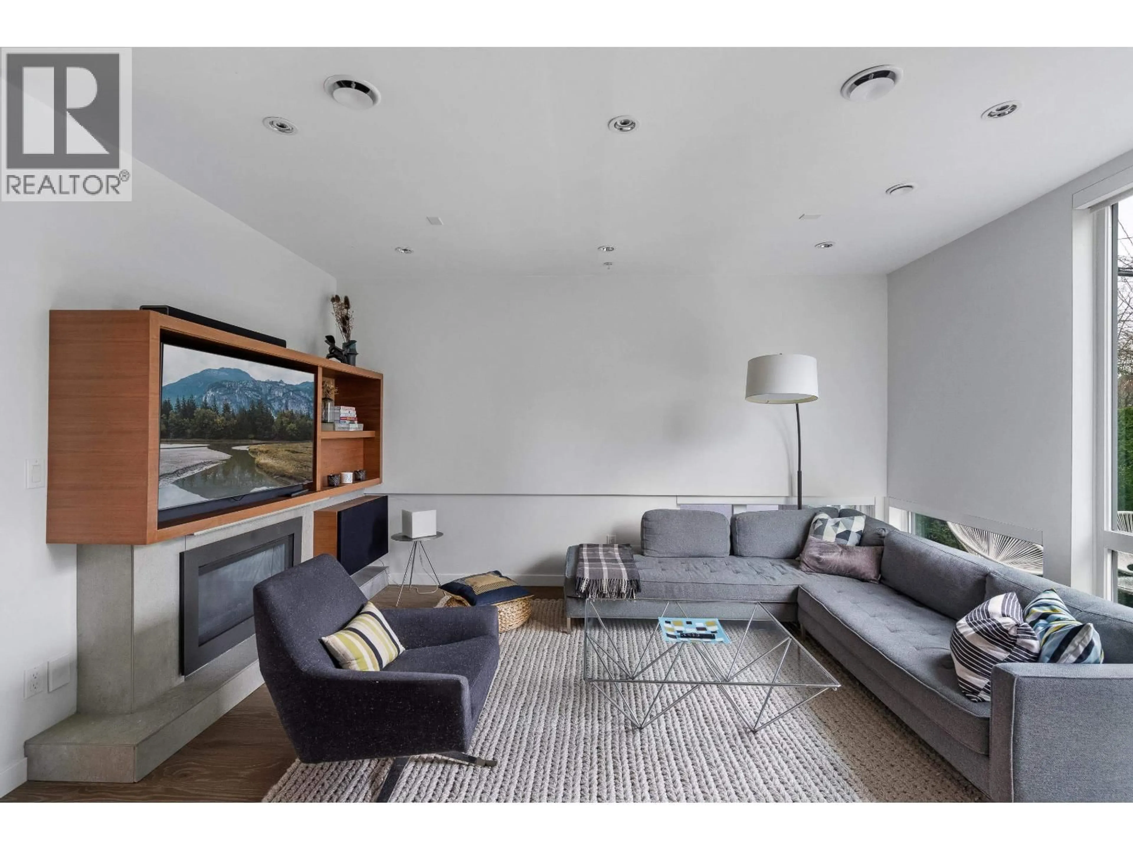 Living room with furniture, unknown for 1928 TEMPLETON DRIVE, Vancouver British Columbia V5N4W1