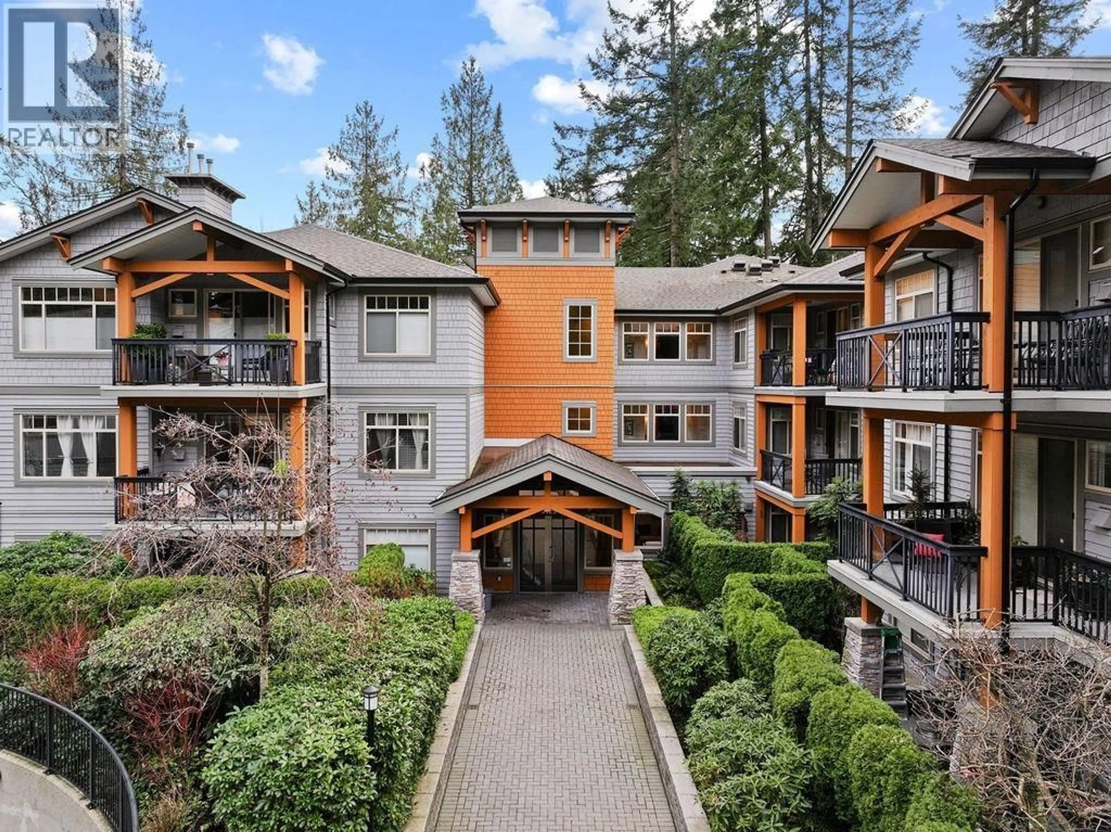 A pic from outside/outdoor area/front of a property/back of a property/a pic from drone, mountain view for 106 - 3125 CAPILANO CRESCENT, North Vancouver British Columbia V7R4X5