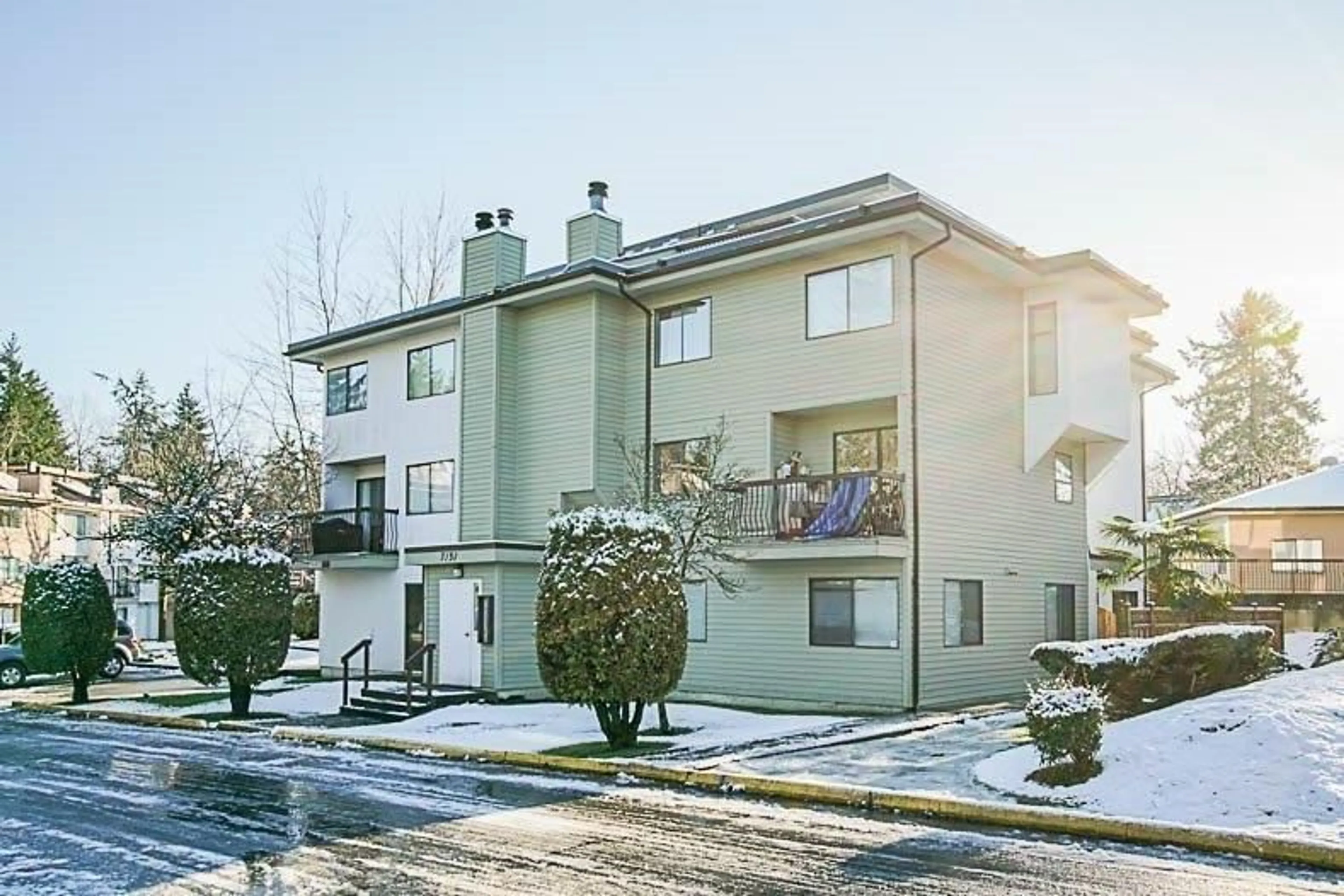 Patio, unknown for 204 - 7131 133A STREET, Surrey British Columbia V3W8A1