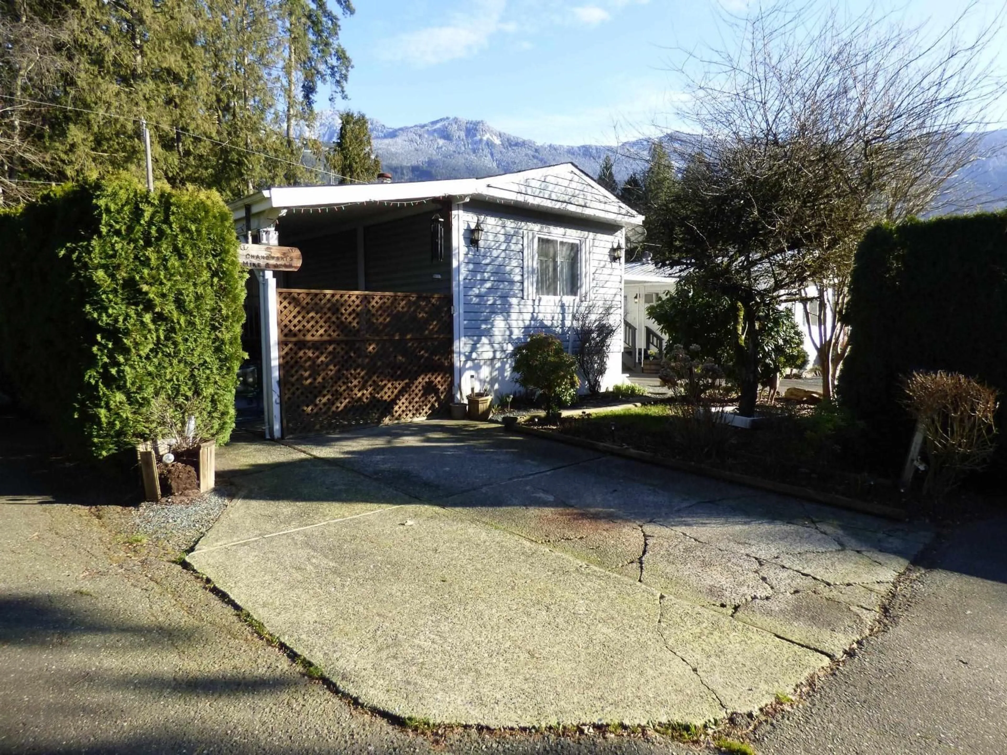 A pic from outside/outdoor area/front of a property/back of a property/a pic from drone, mountain view for 12 - 52324 YALE ROAD, Rosedale British Columbia V0X1X0
