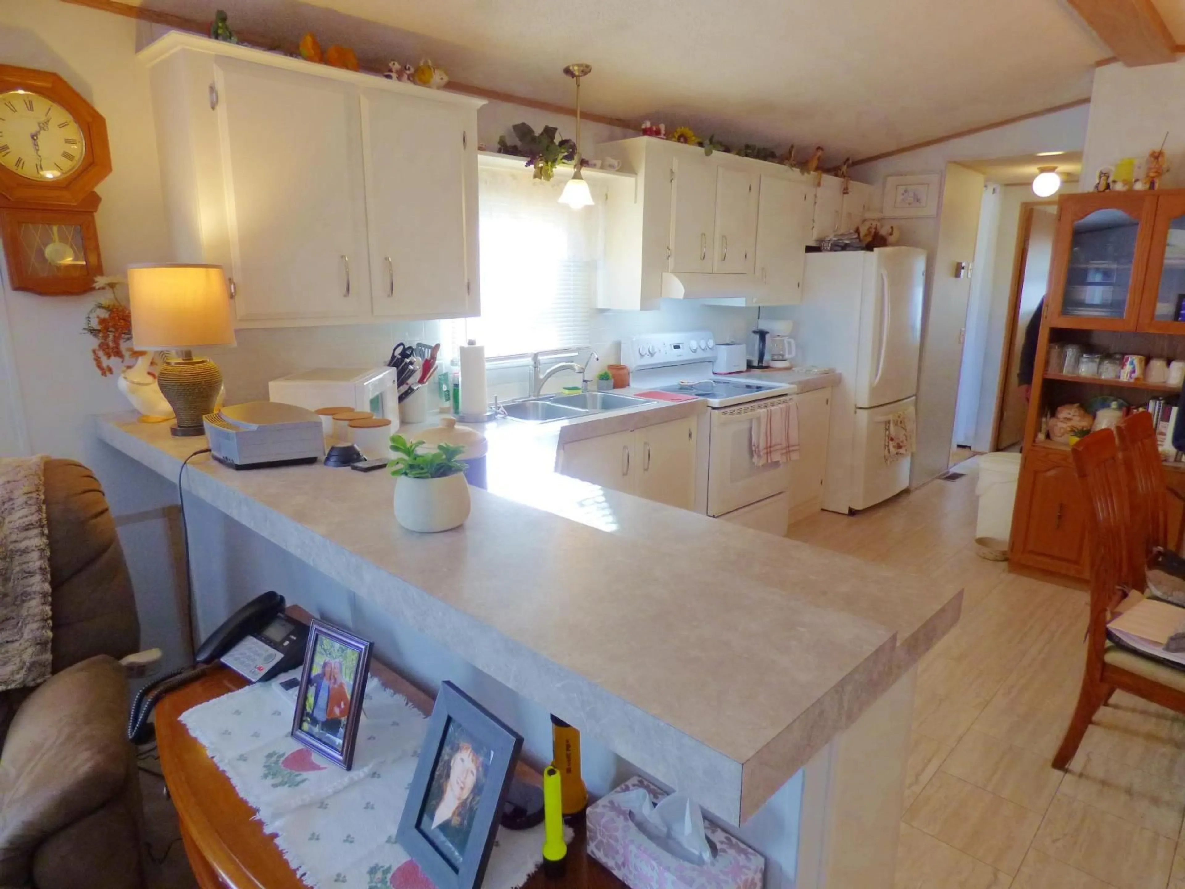 Open concept kitchen, ceramic/tile floor for 12 - 52324 YALE ROAD, Rosedale British Columbia V0X1X0