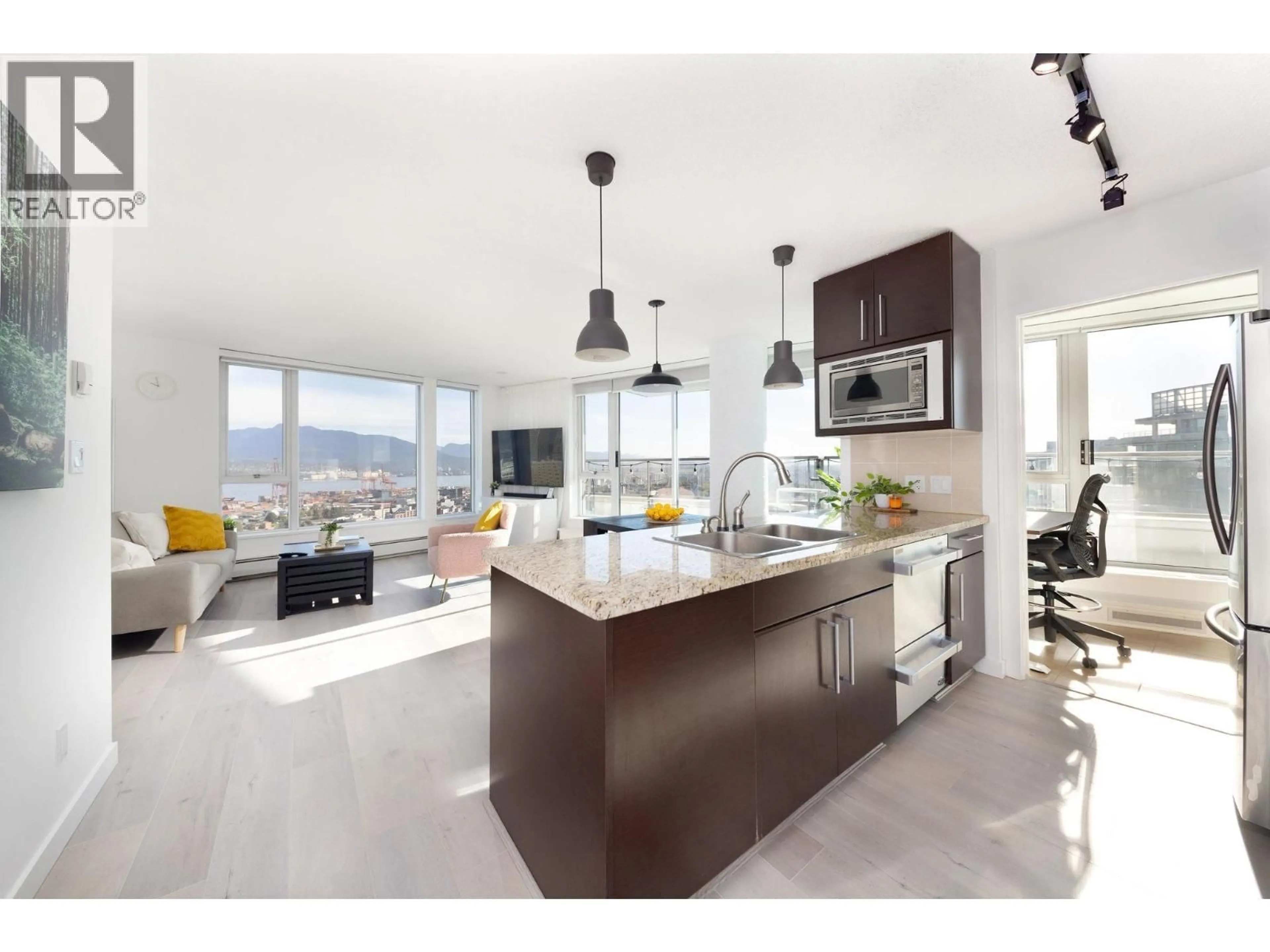 Open concept kitchen, ceramic/tile floor for 3705 - 188 KEEFER PLACE, Vancouver British Columbia V6B0J1