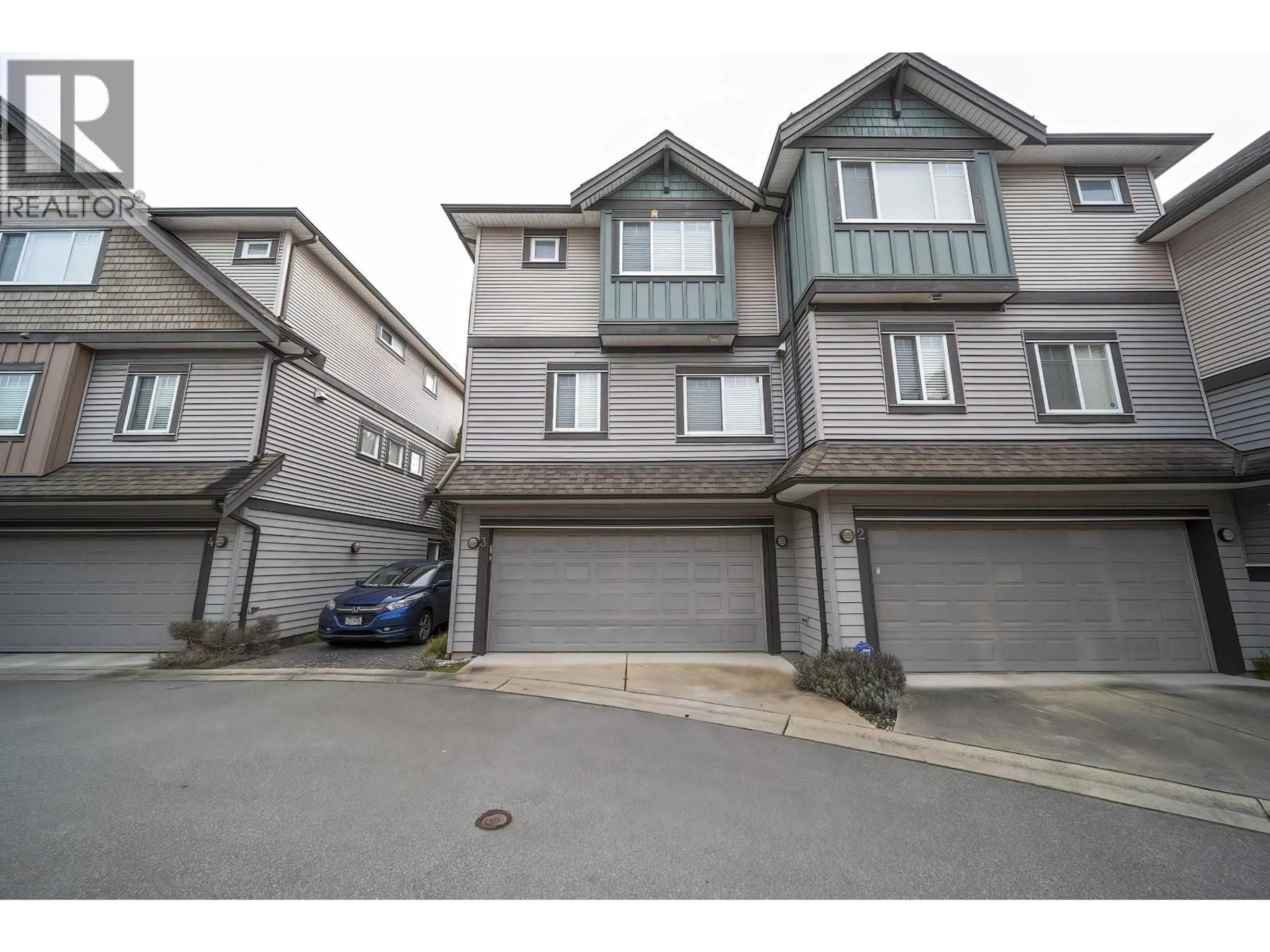 A pic from outside/outdoor area/front of a property/back of a property/a pic from drone, street for 3 - 9733 NO.2 ROAD, Richmond British Columbia V7E2E2