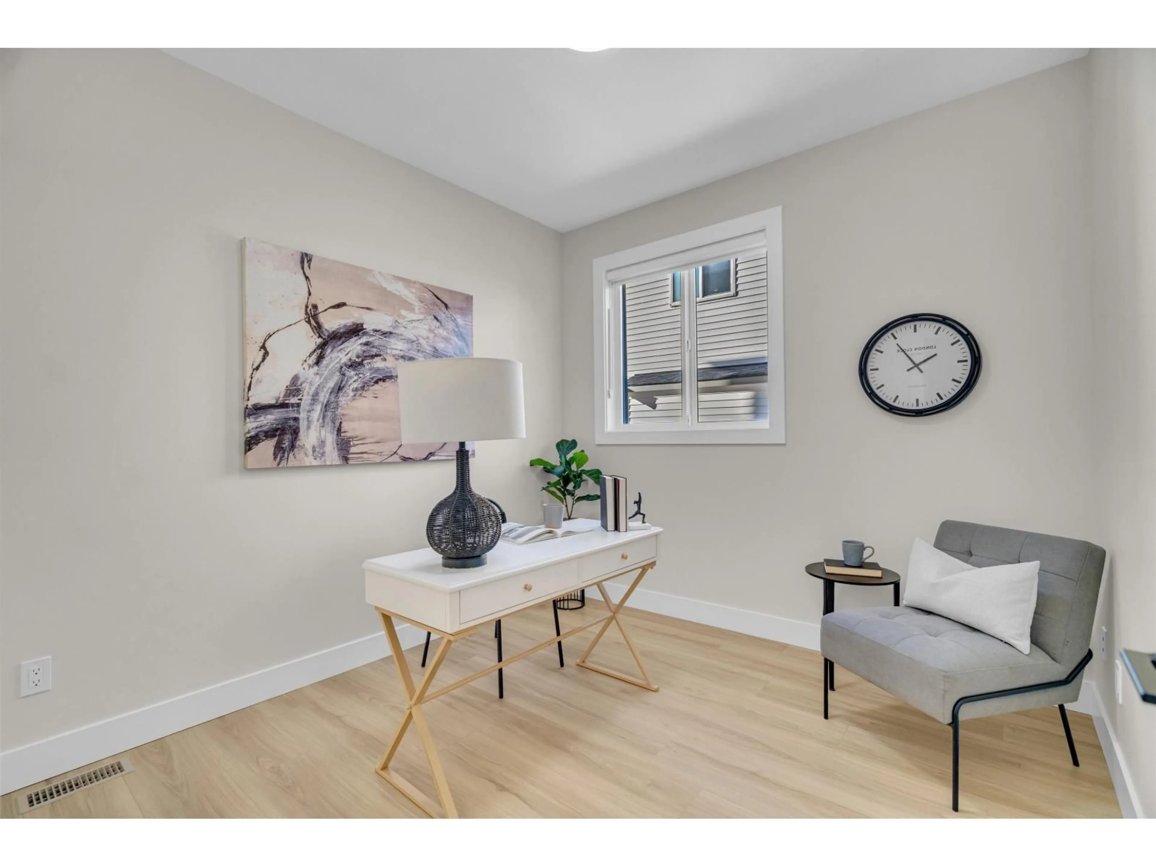 Unknown for 33062 4TH AVENUE, Mission British Columbia V2V1S5