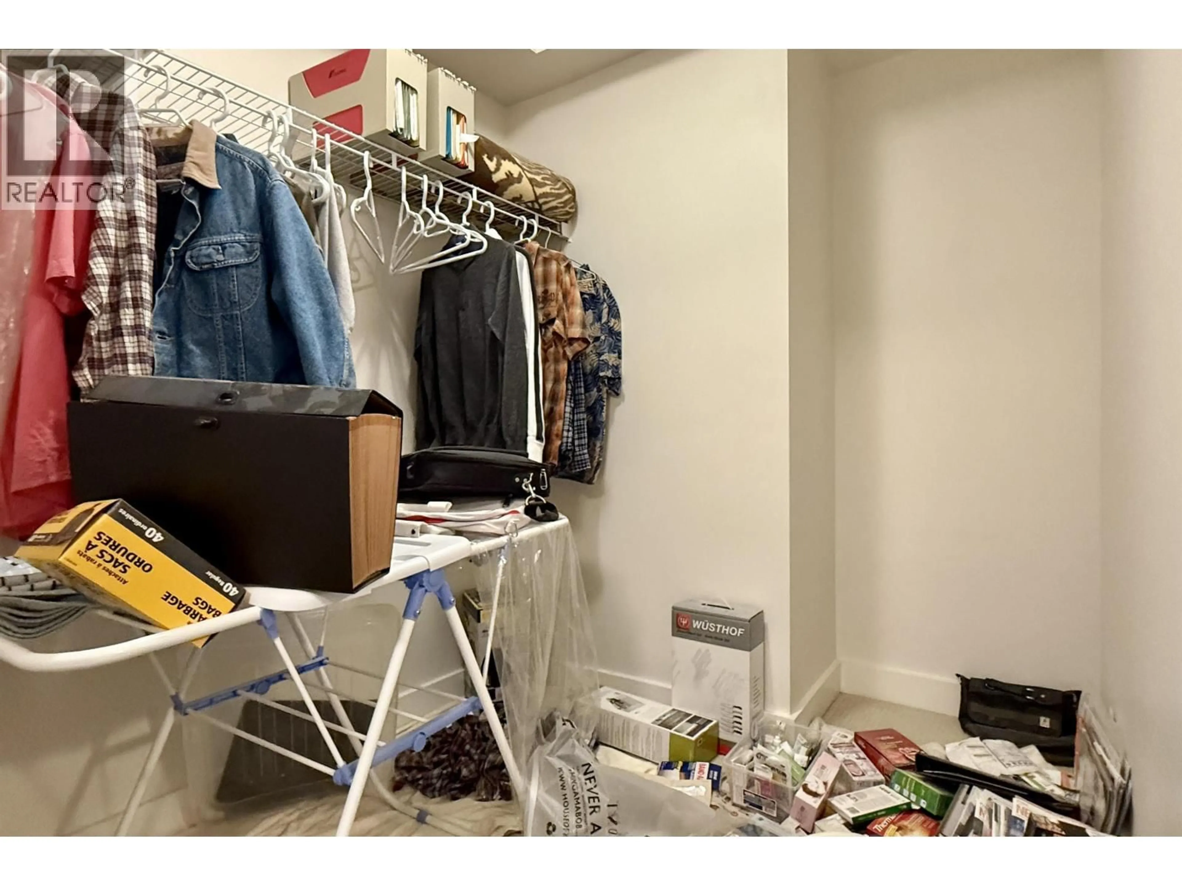 Storage room or clothes room or walk-in closet for 403 16TH AVENUE, Vancouver British Columbia V5T2T8