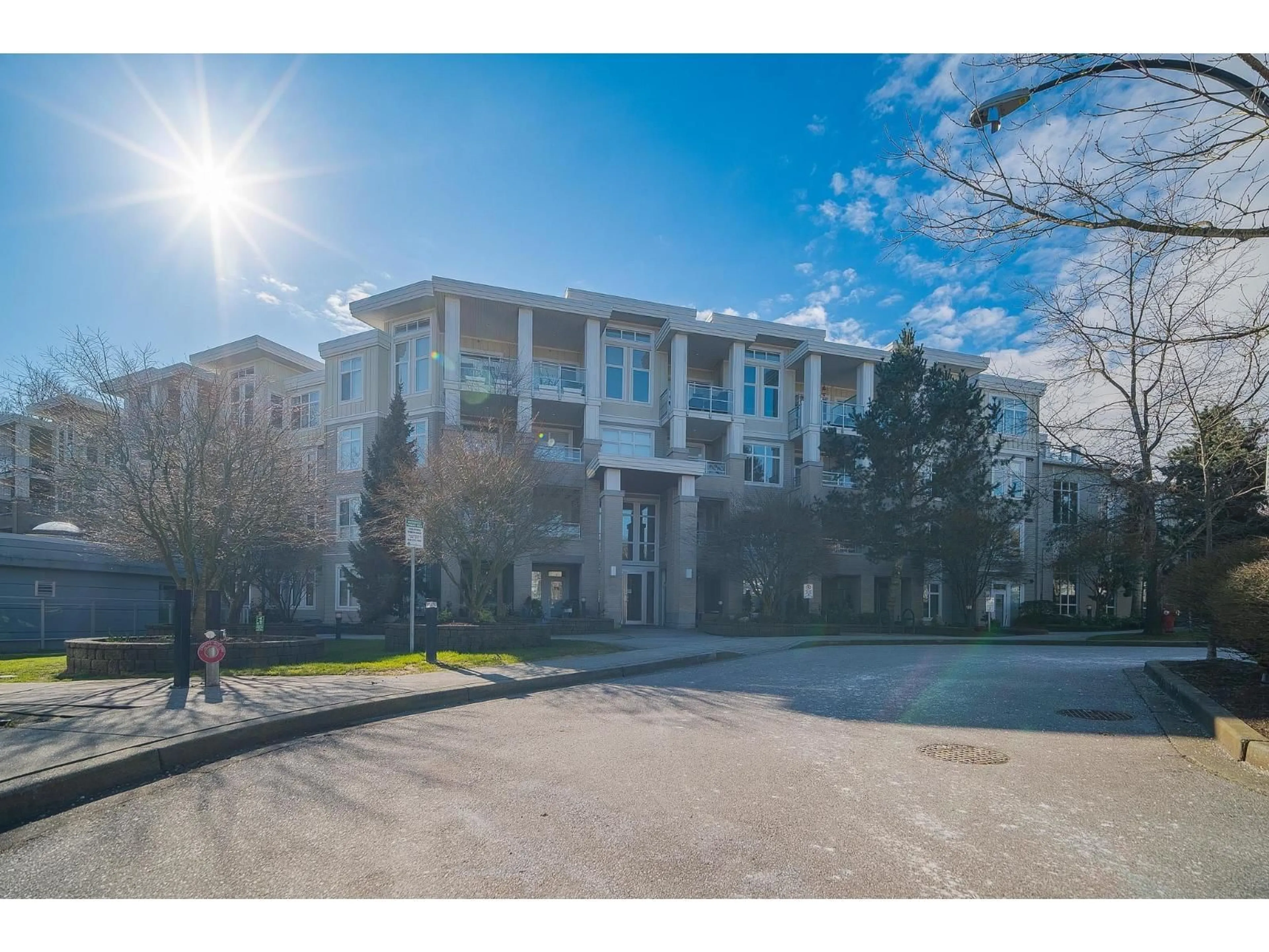 Unknown for 201 - 15428 31 AVENUE, Surrey British Columbia V3Z3W4