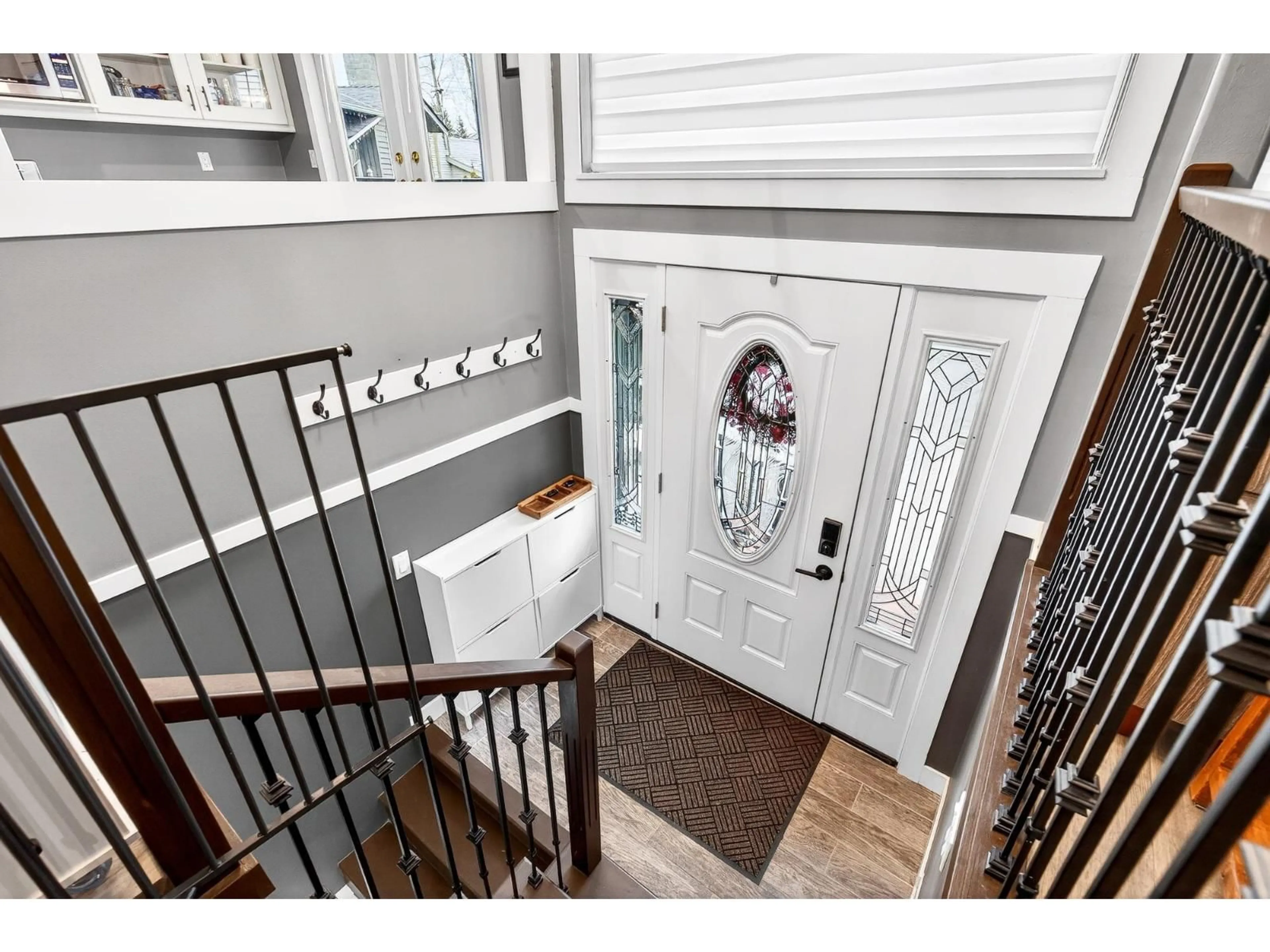 Indoor entryway for 5879 184B STREET, Surrey British Columbia V3S5S9