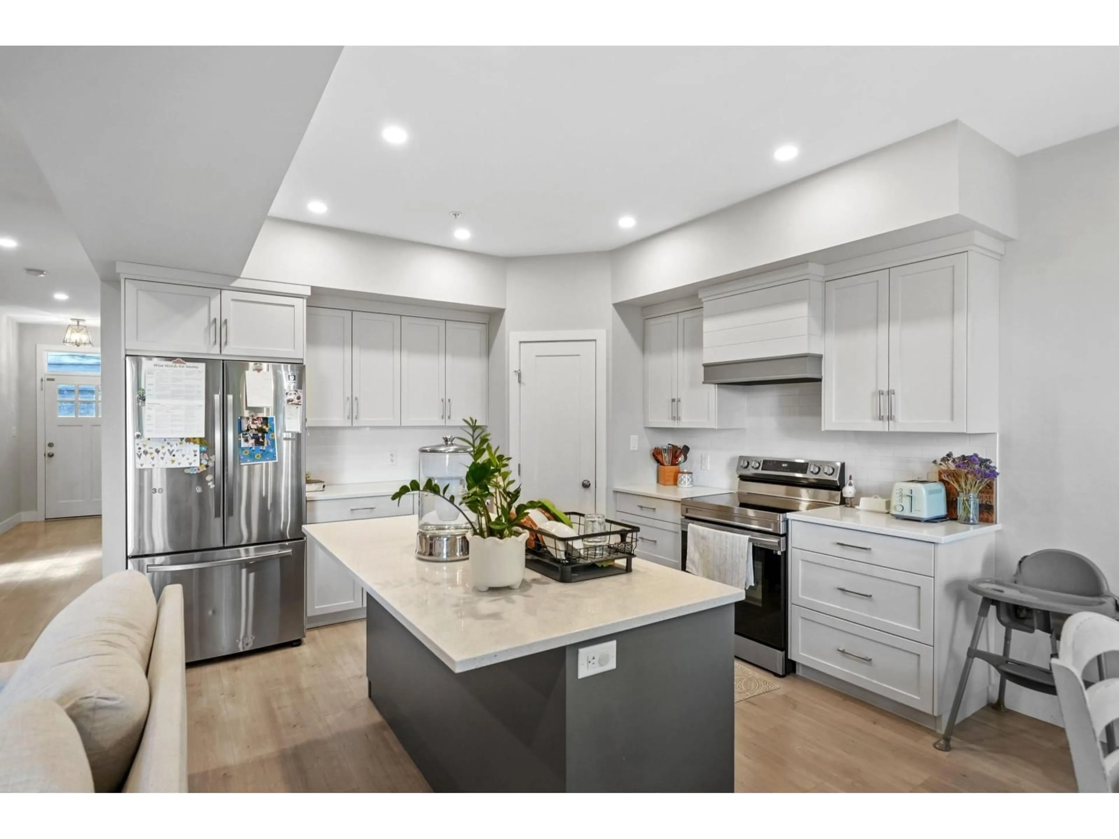 Open concept kitchen, unknown for 25 - 47203 VISTA PLACE, Chilliwack British Columbia V2R6E2