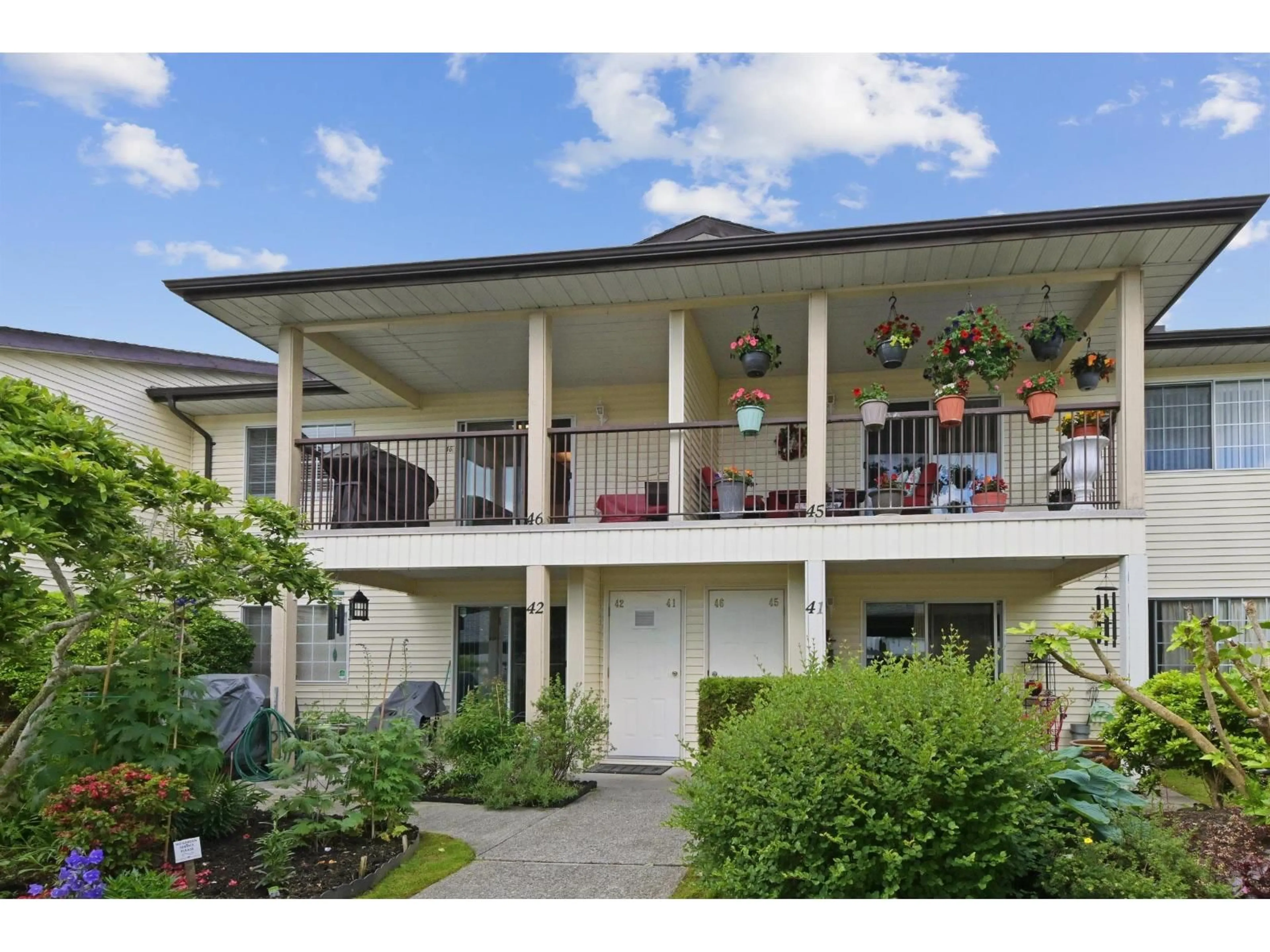 Unknown for 46 - 6467 197 STREET, Langley British Columbia V2Y1K7