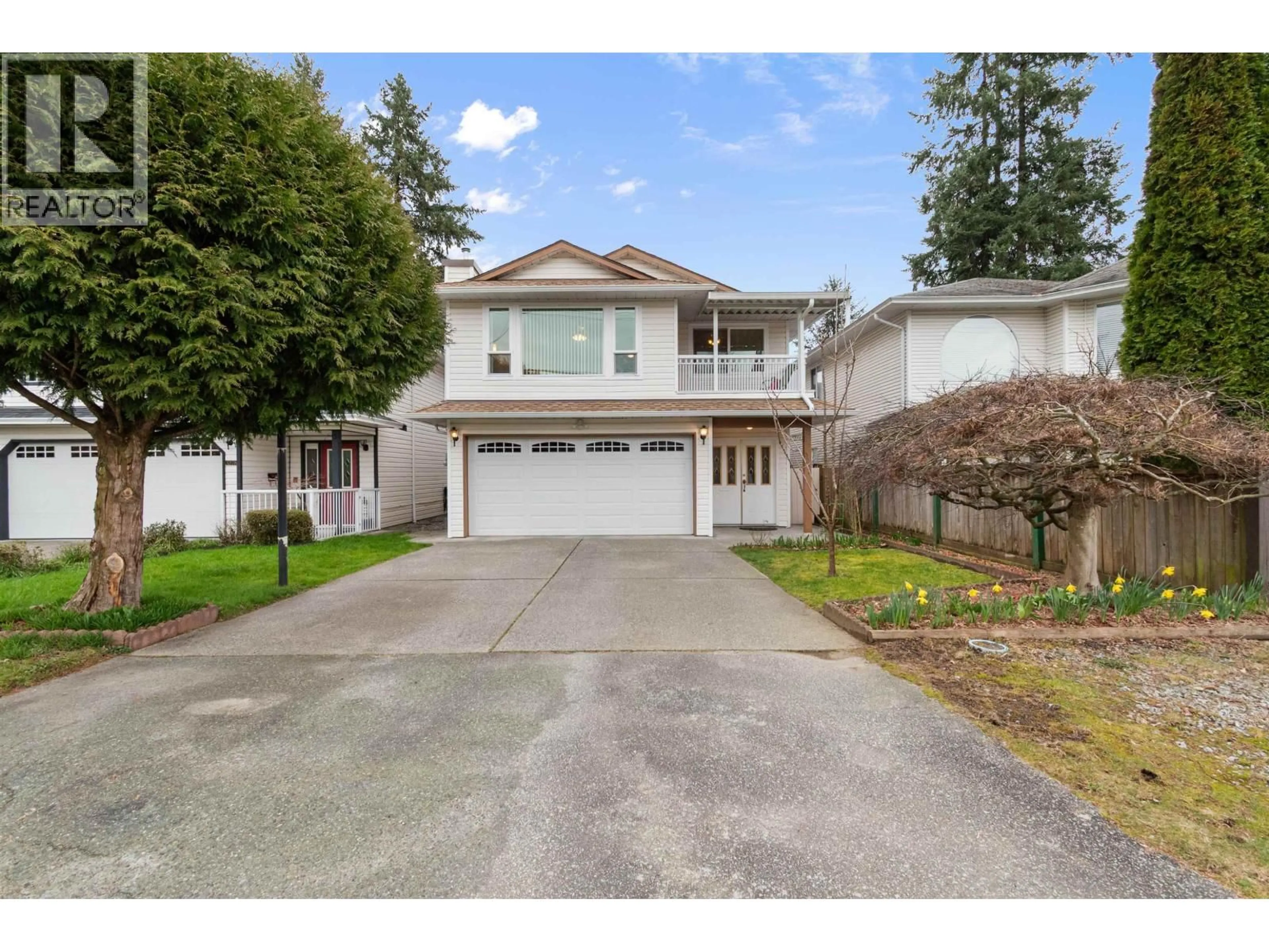 Home with vinyl exterior material, street for 3268 VINCENT STREET, Port Coquitlam British Columbia V3B3T4