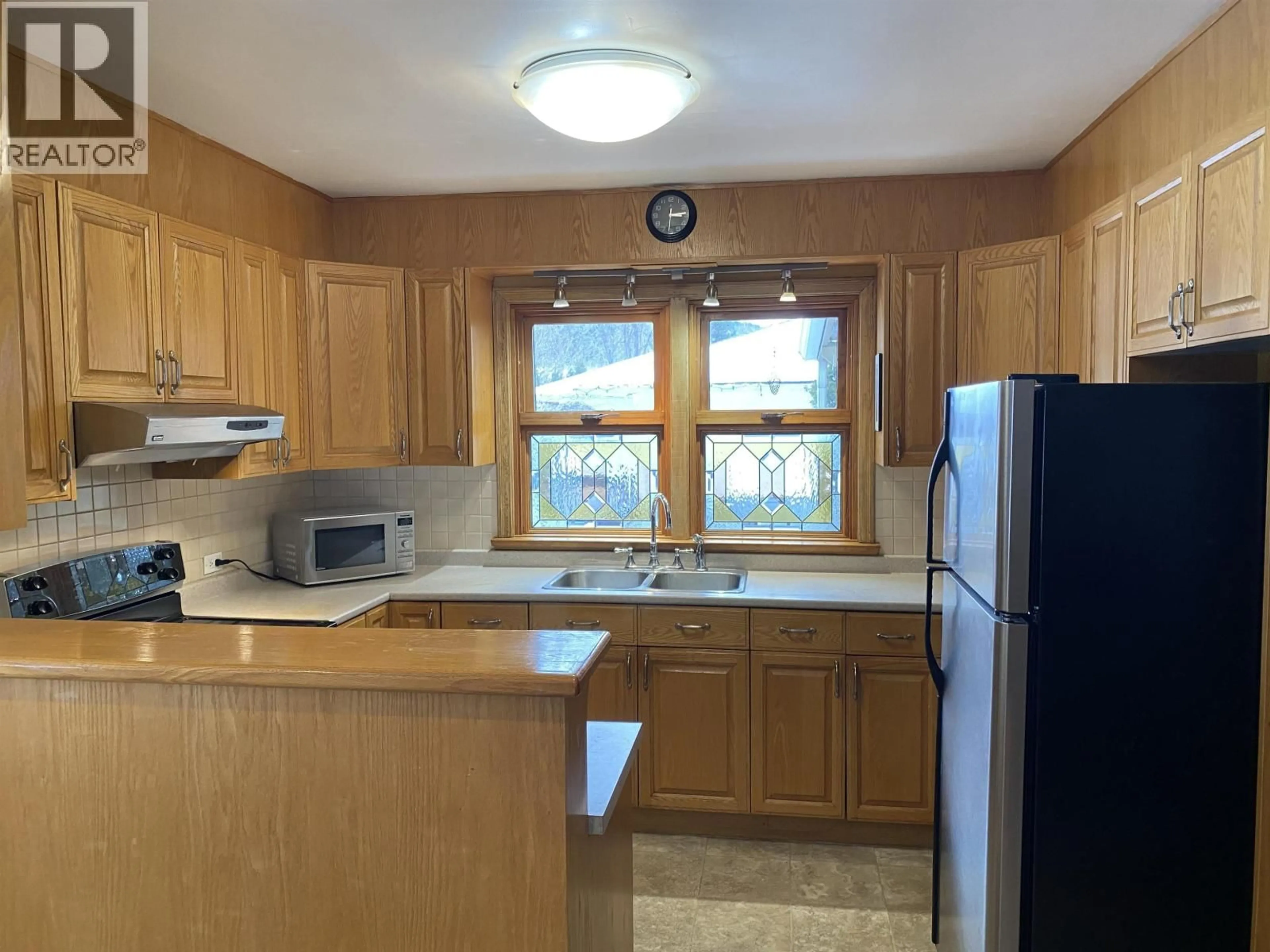 Standard kitchen, unknown for 125 15TH AVENUE, Prince George British Columbia V2L3W3