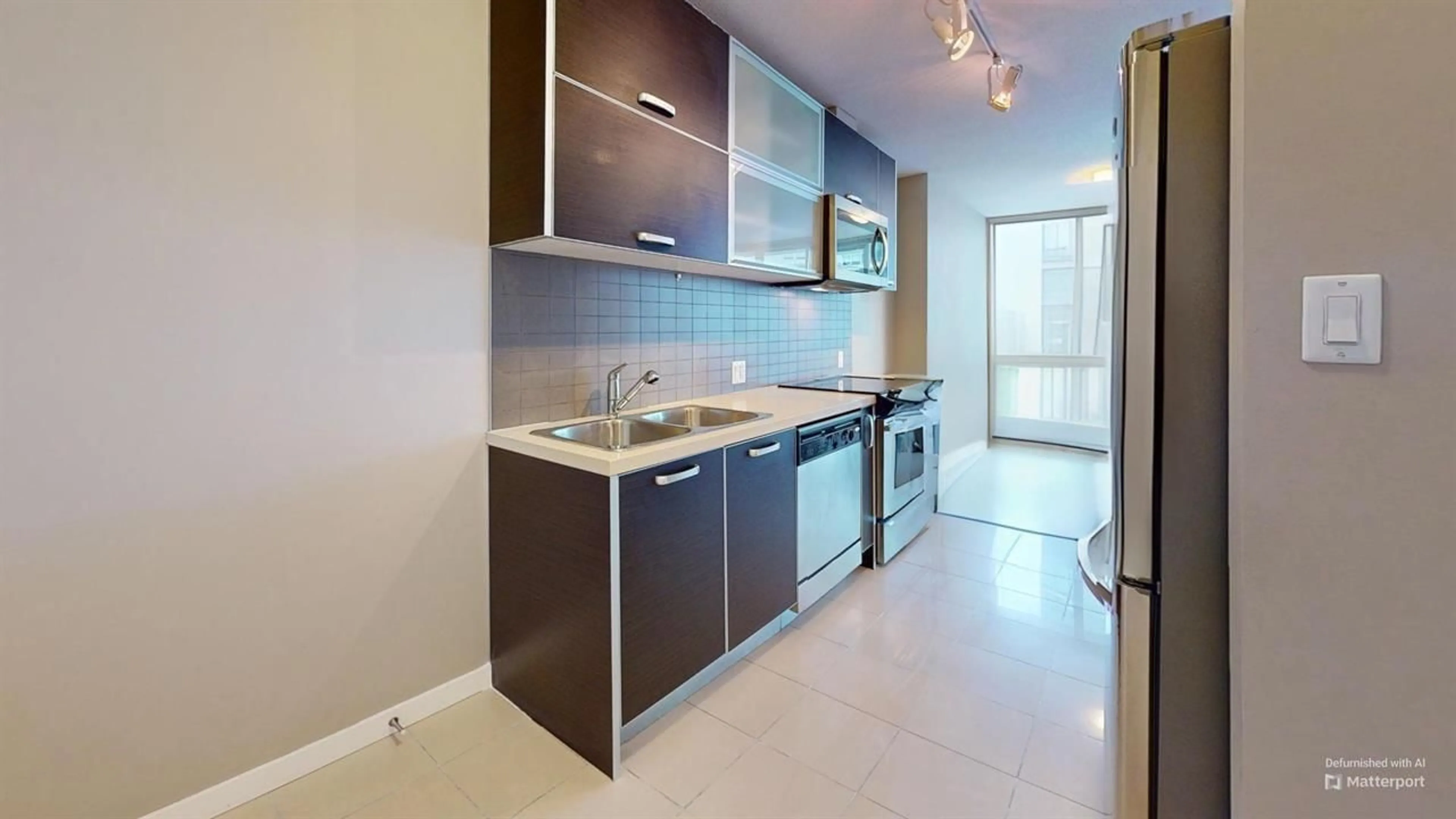 Standard kitchen, ceramic/tile floor for 2410 - 9981 WHALLEY BOULEVARD, Surrey British Columbia V3T0G6