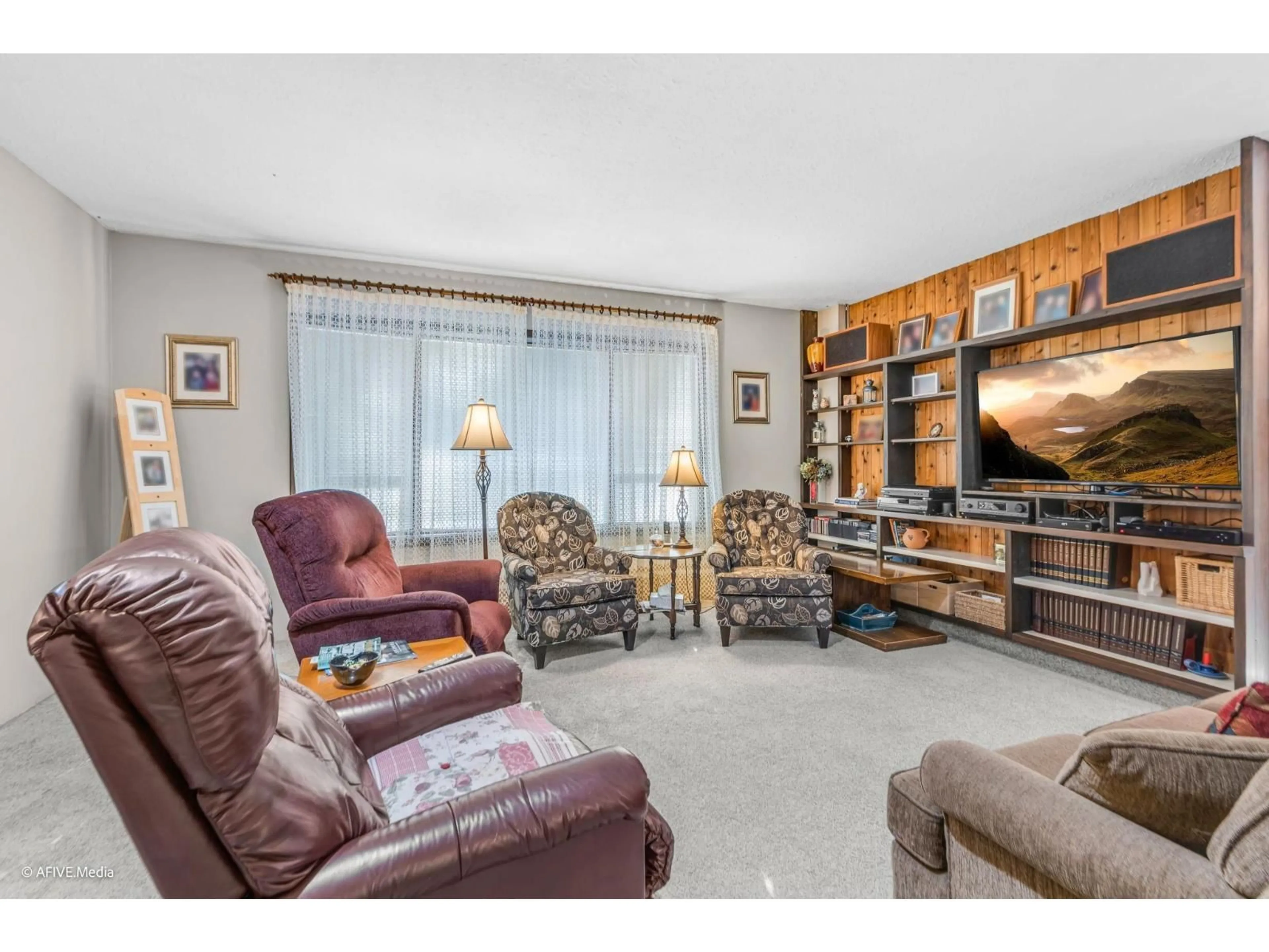 Living room with furniture, unknown for 24971 24 AVENUE, Langley British Columbia V4W1Y5