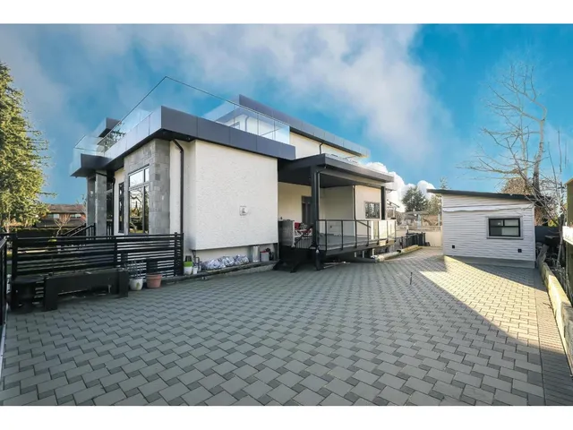6149 181A STREET, Surrey 3