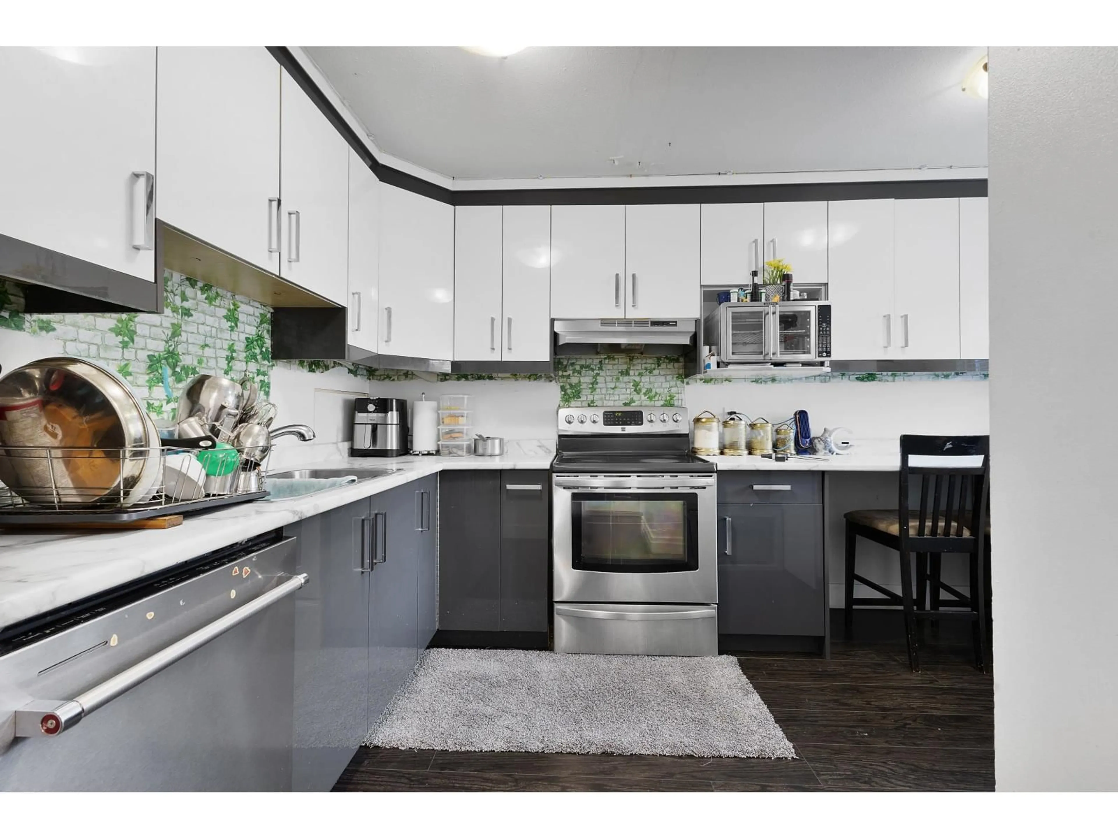 Open concept kitchen, unknown for 22 - 3075 TRETHEWEY STREET, Abbotsford British Columbia V2T3R4