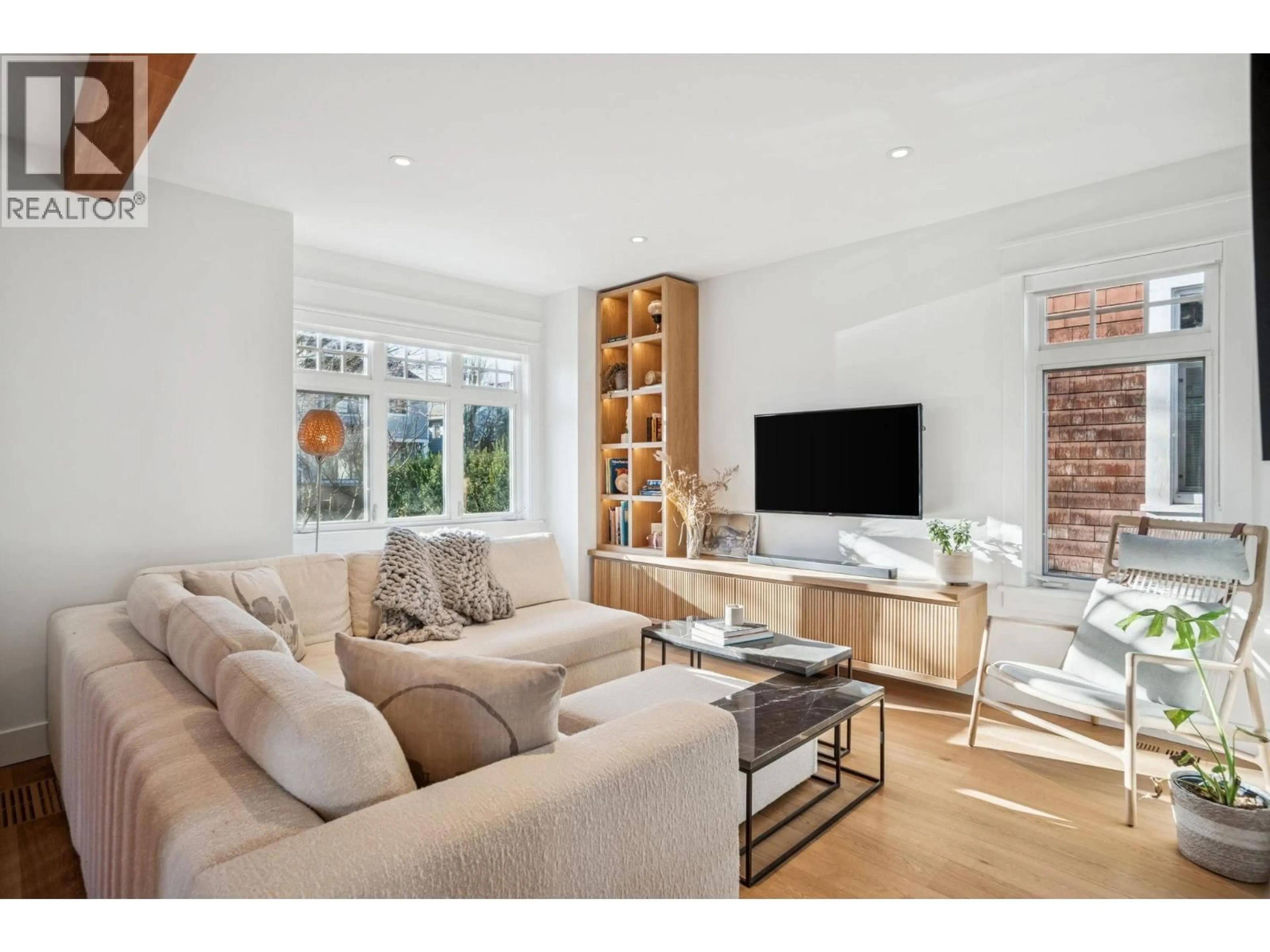 Living room with furniture, unknown for 1851 16TH AVENUE, Vancouver British Columbia V5N2G7