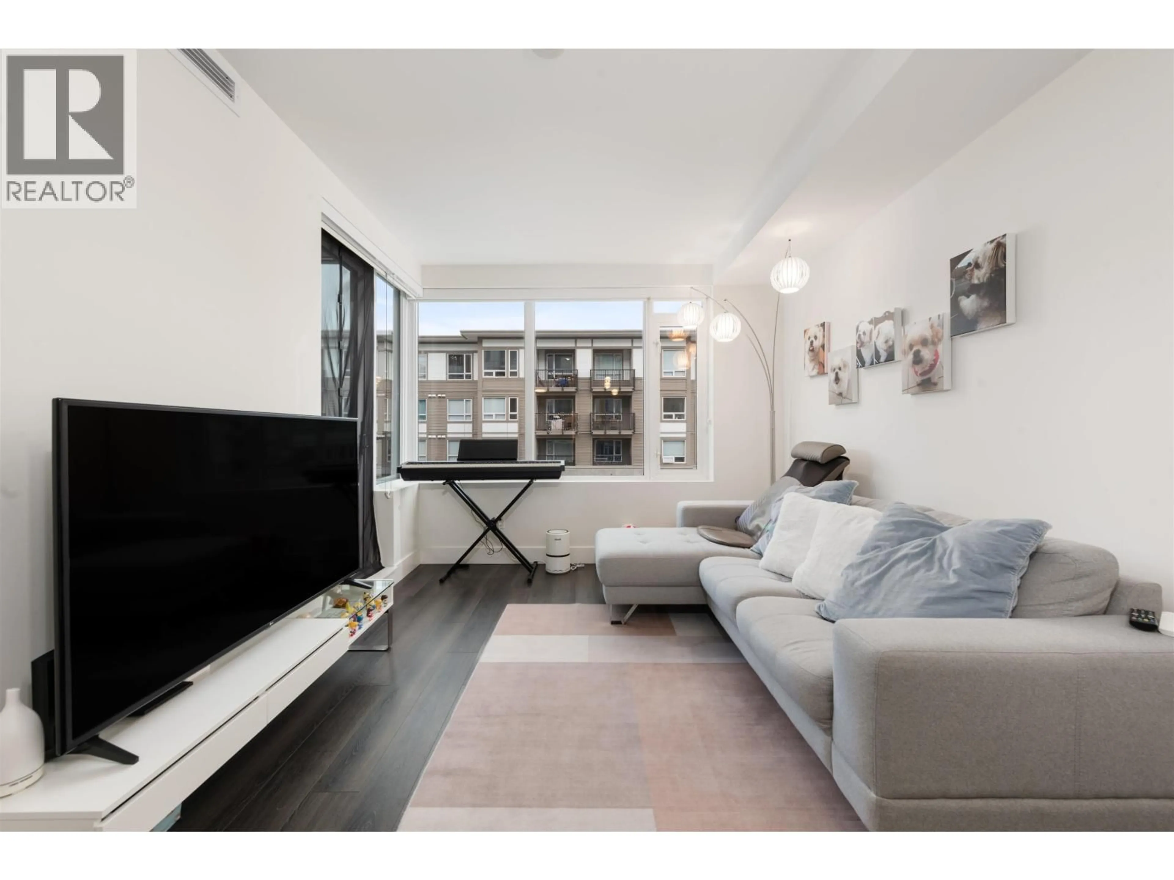 Living room with furniture, unknown for 507 - 10780 NO. 5 ROAD, Richmond British Columbia V6W0B8